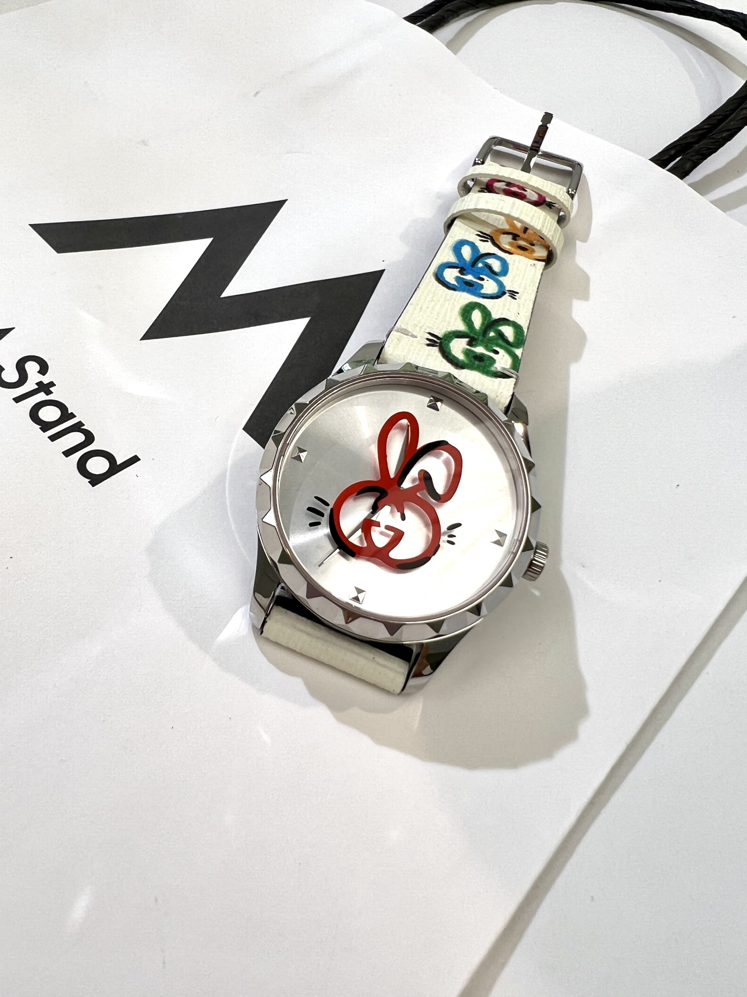 gucci シェリー ライン 腕時計Ｎ級品 ウォッチ レザーバンド 兎プリント 直径38ｍｍ レディース 2色可選_3