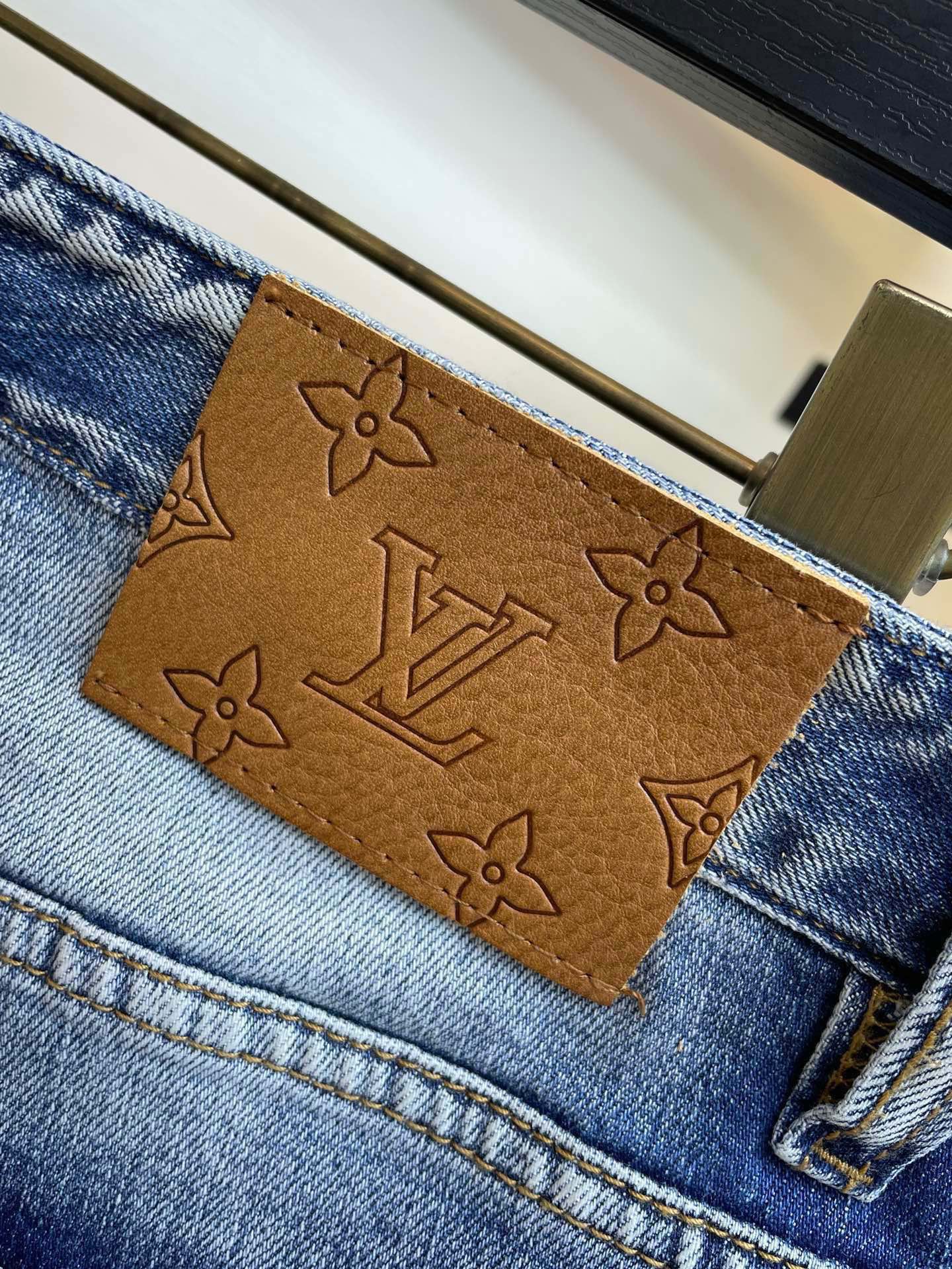 vuitton ジーンズ メンズ偽物 ズボン カジュアルパンツ デニム素材 柔らかい 弾性がいい メンズ ブルー_7