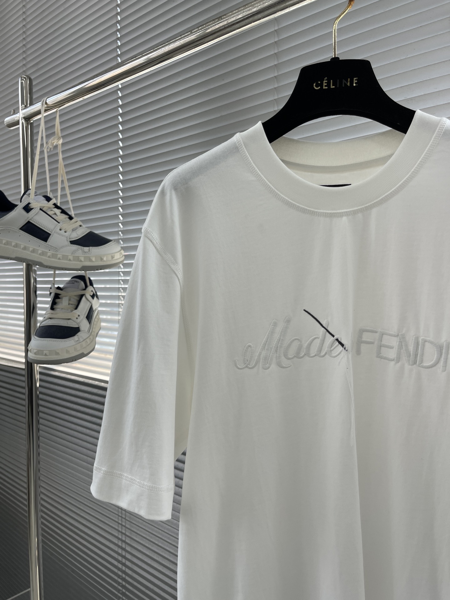 フェンディ メンズ t シャツスーパーコピー 夏服 トップス 綿100％ ロゴプリント 短袖 シンプル 柔らかい 人気流行品 ホワイト_2
