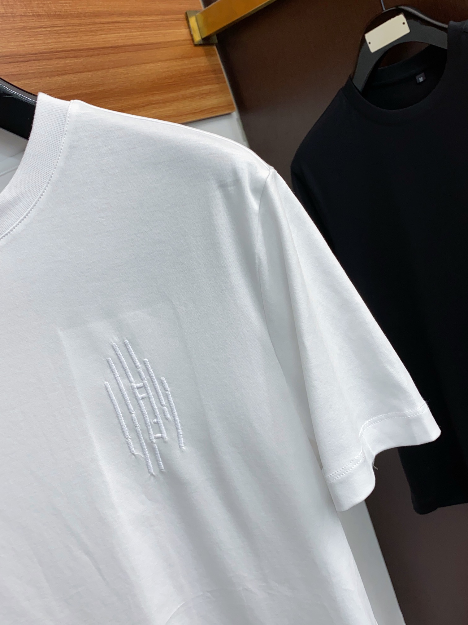 fendi ワイシャツスーパーコピー トップス 綿100% プリント 短袖 ゆったり シンプル 柔らかい メンズ ホワイト_4