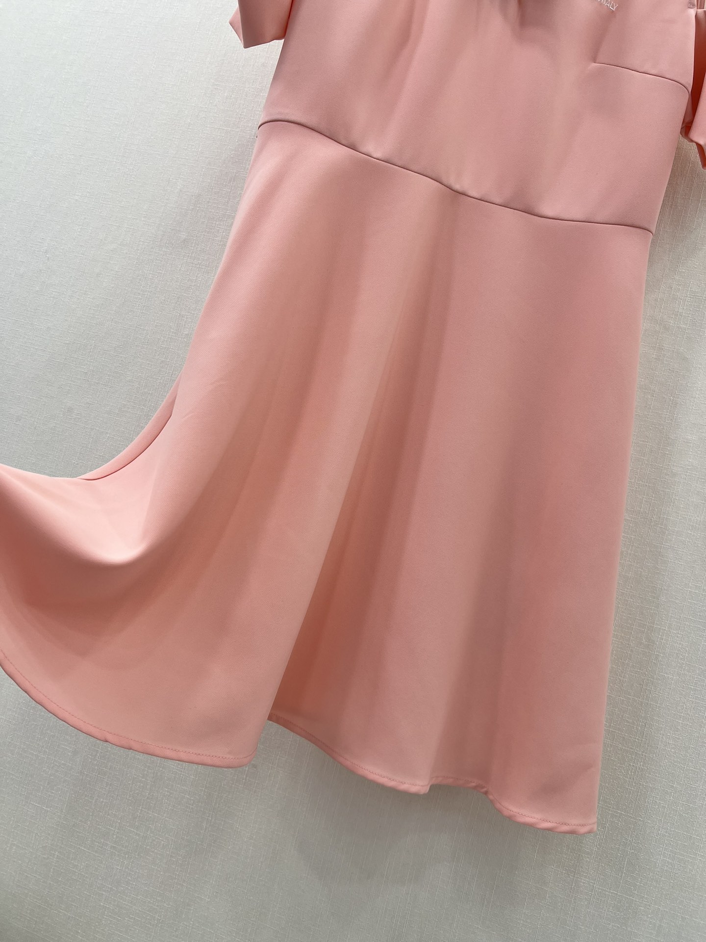 fendi キッズ ワンピーススーパーコピー 魅力的なスタイル スカート セクシー 優雅 高級品 ピンク_6