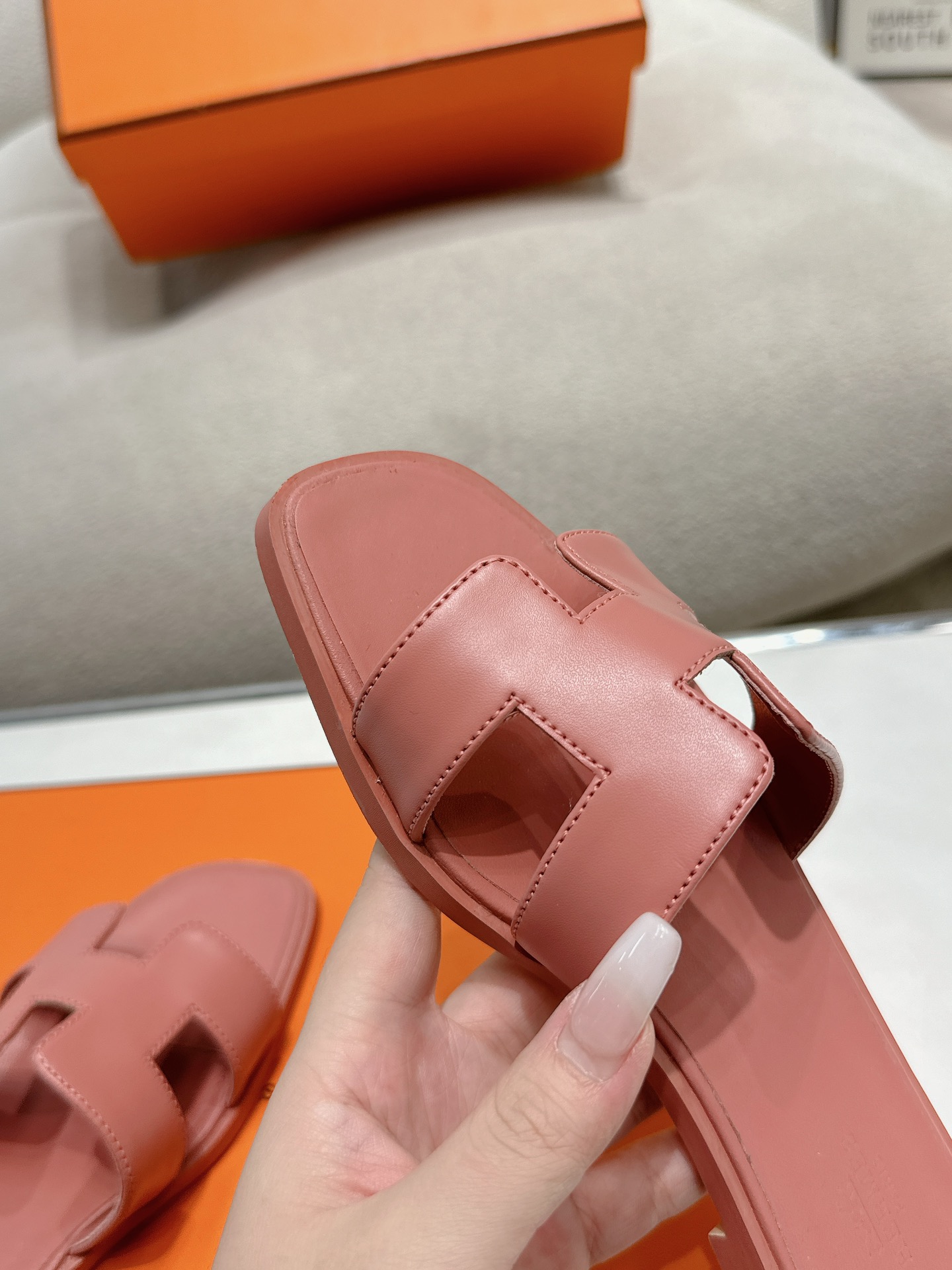 hermes サンダル シプレ激安通販 スリッパ レザー底 魅力的なスタイル イタリア革 レディース レッド_9