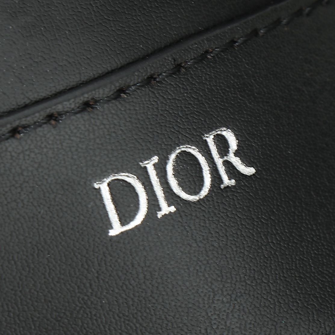 2024年のお買い得品 dior サドル バッグスーパーコピー 型番2ESCA340YSE_H05E プリント 花柄 手バッグ ブラック_7