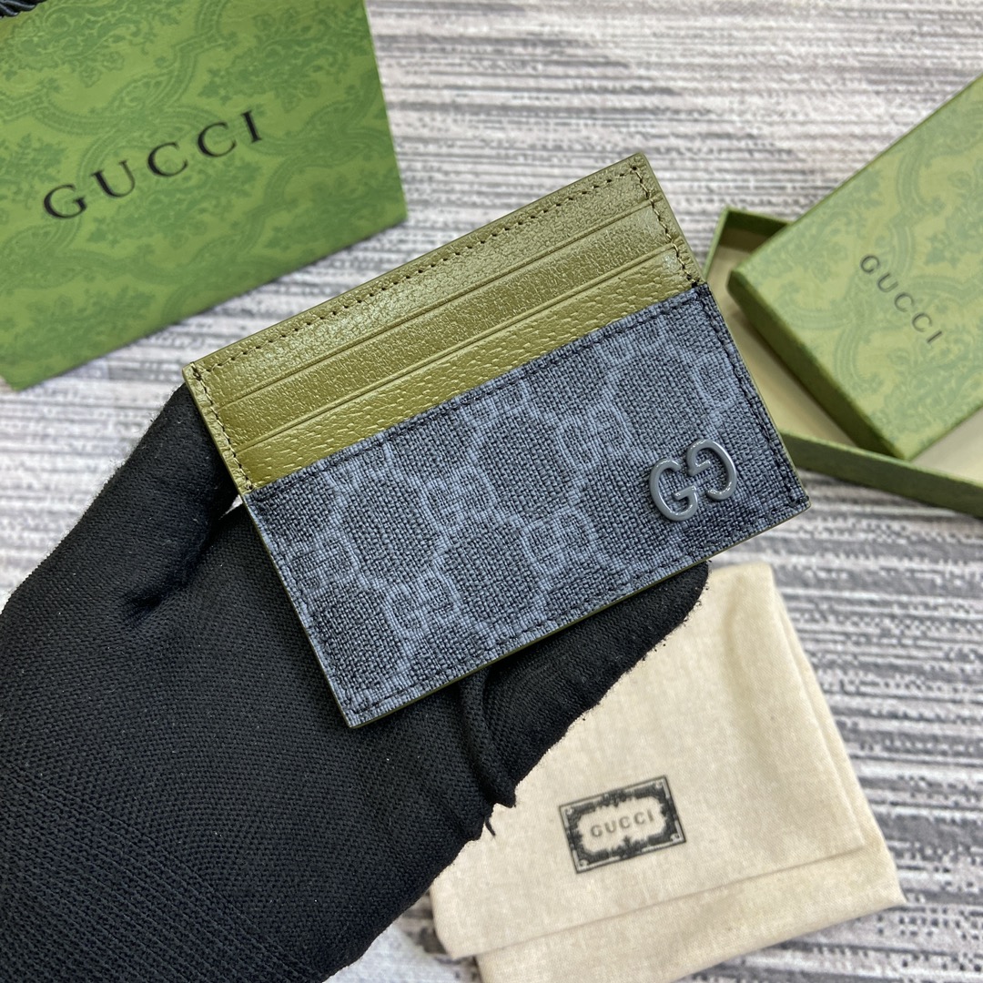 gucci の 財布Ｎ級品 コード768248 存在感がある 薄型 軽量 カードケース 青い花柄 グリーン_1