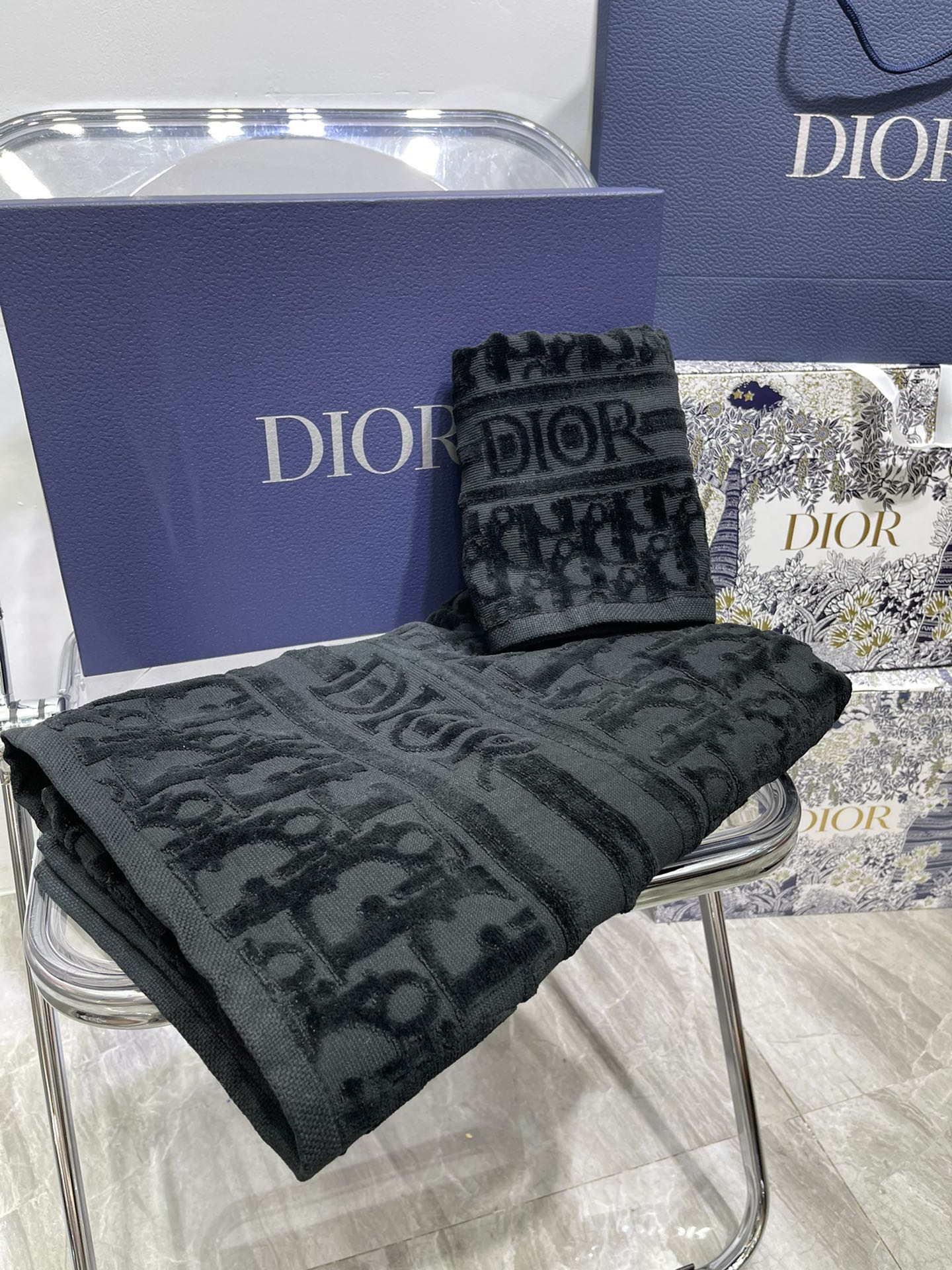 dior ノベルティ バス タオルスーパーコピー 2枚セット 純綿 ふわふわ 大判 吸水速乾 シンプル プレゼント ブラック_8