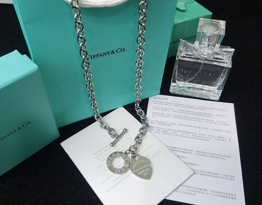 ティファニー バイザヤード偽物 Tiffany & Co 女性 ファッション 流行品 ハートペンダント 優雅 シルバー_4