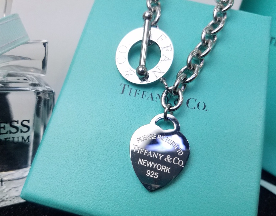 ティファニー バイザヤード偽物 Tiffany & Co 女性 ファッション 流行品 ハートペンダント 優雅 シルバー_8