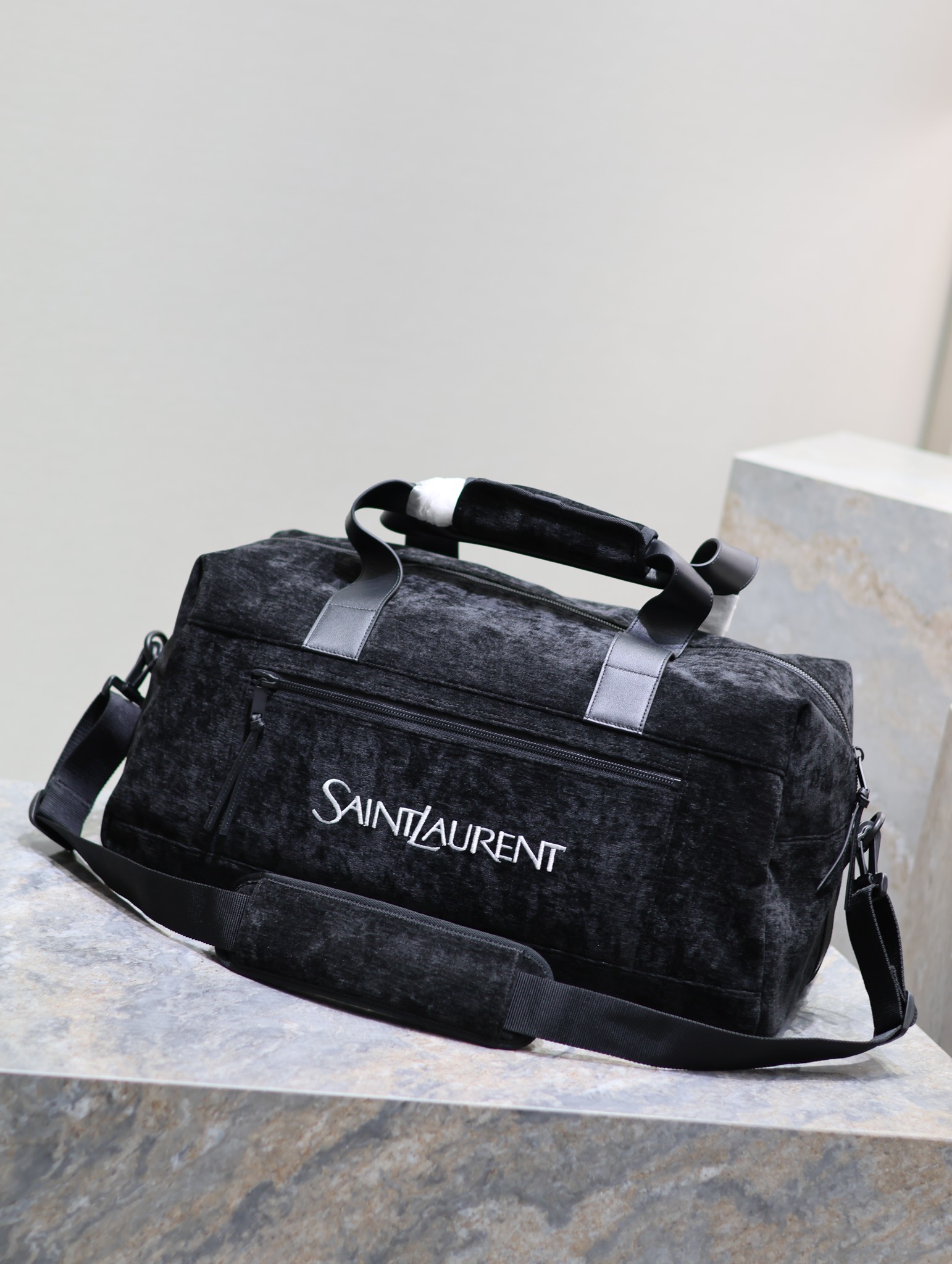 超激得 yves saint laurent バッグコピー 斜め掛けバッグ 旅行 柔らかい シンプル 牛革 581374 ブラック_2