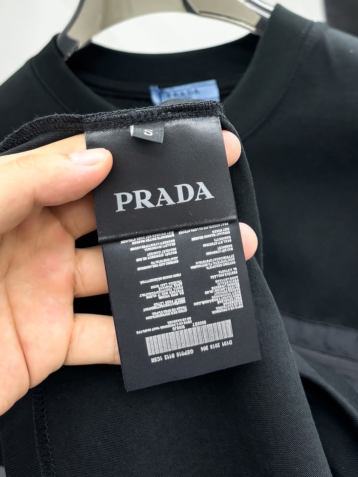 大人気でお買い得な t シャツ pradaコピー トップス 綿100％ 柔らかい 短袖 夏 2色可選_9