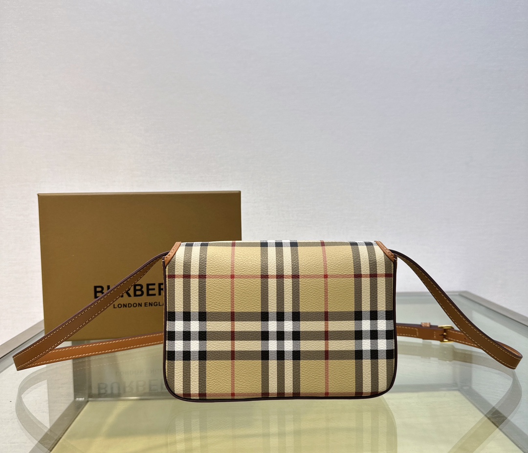 burberry バッグ レディーススーパーコピー 斜め掛けバッグ 牛革 柔らかい ショットパンツ 牛革 格子模様 ブラウン_2