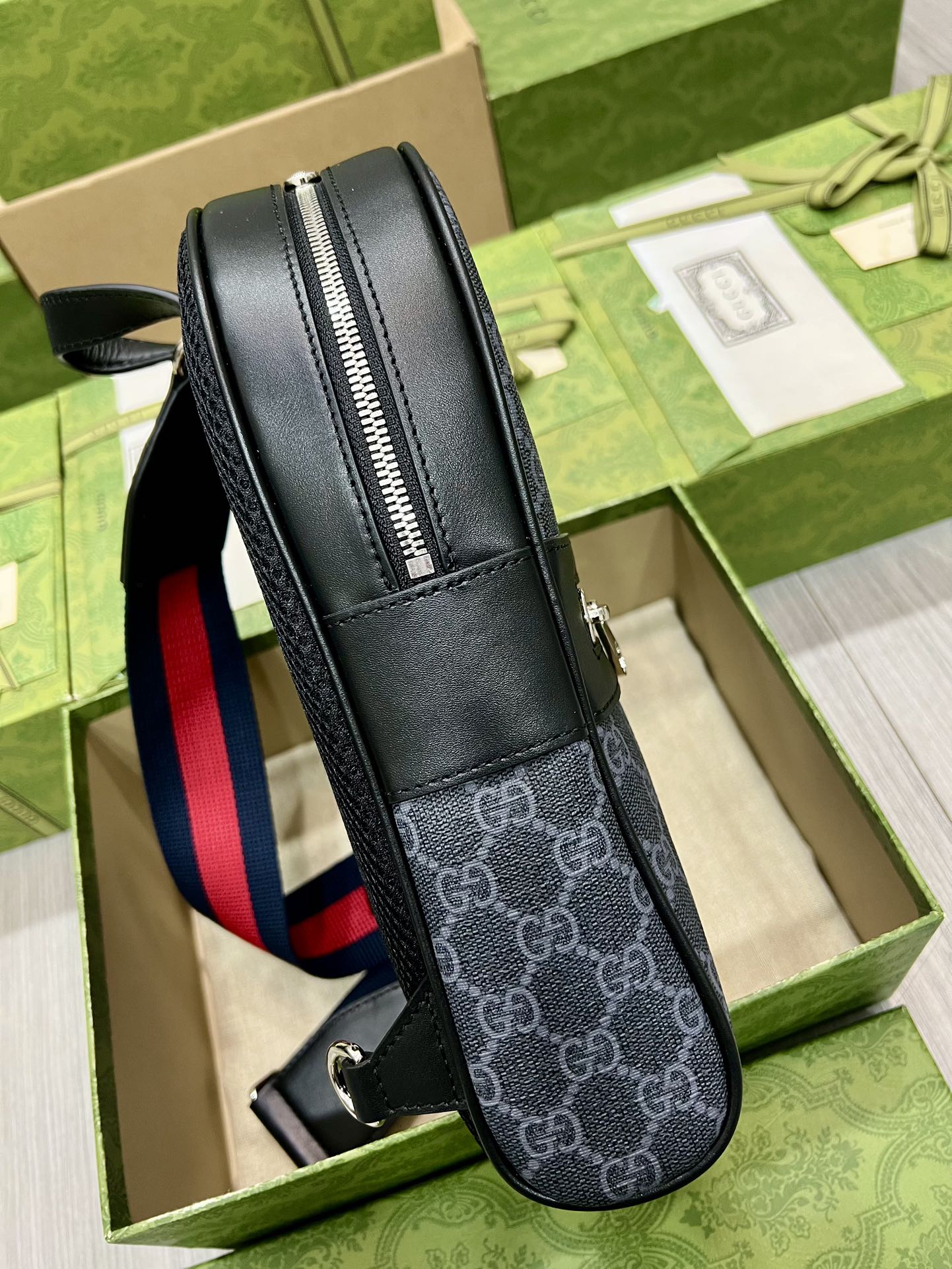 gucci クラッチ バッグ偽物 肩掛けバッグ 通学 花柄 シンプル 大人気販売 柔らかい ブラック_5