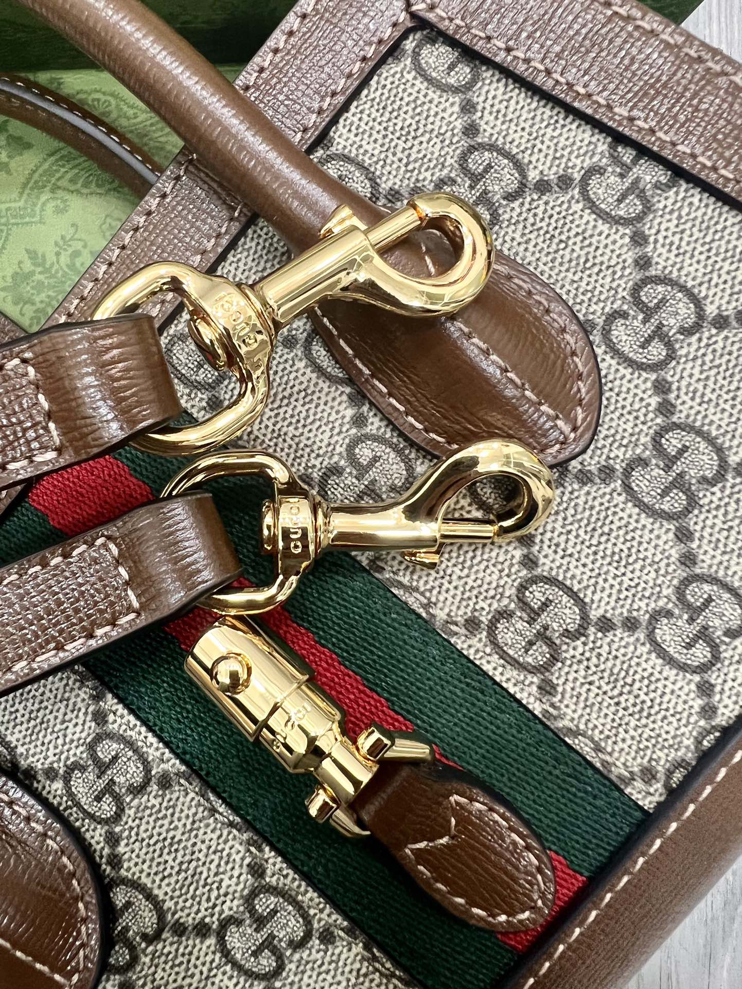 gucci バック パックコピー 持ちバッグ トートバッグ 花柄 型番772126 小ぶりサイズ 美しい ブラウン_6