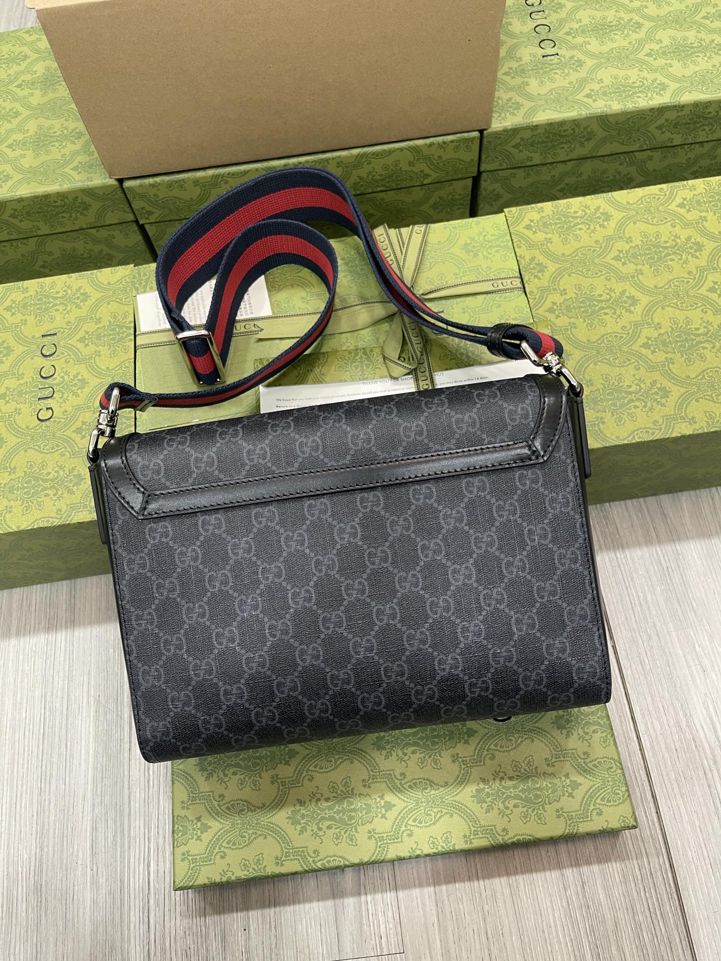 gucci キッズ バッグ偽物 斜め掛けバッグ 型番771167 通勤 花柄 柔らかい レザー レディース ブラック_3