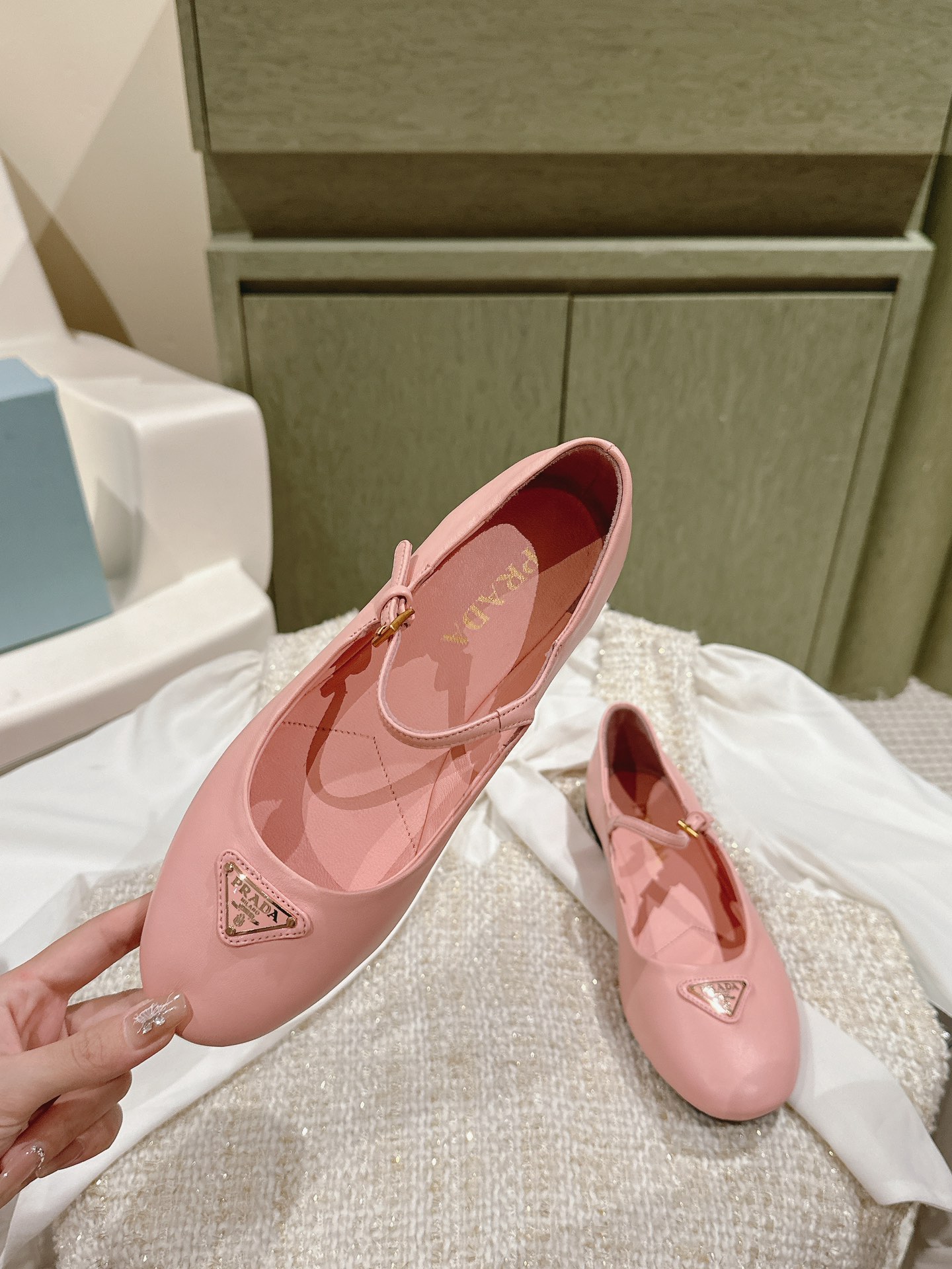 PRADA パンプス 歩く偽物 バレリーナシューズ 春夏新品 ファッション シンプル 優雅 女性 ピンク_3