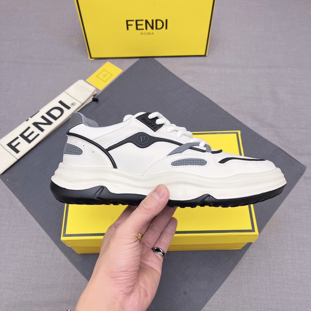 FENDI お手頃価格で フェンディ シューズ メンズ偽物 軽量 スニーカー カジュアル シューズ 品質保証 ホワイト_5