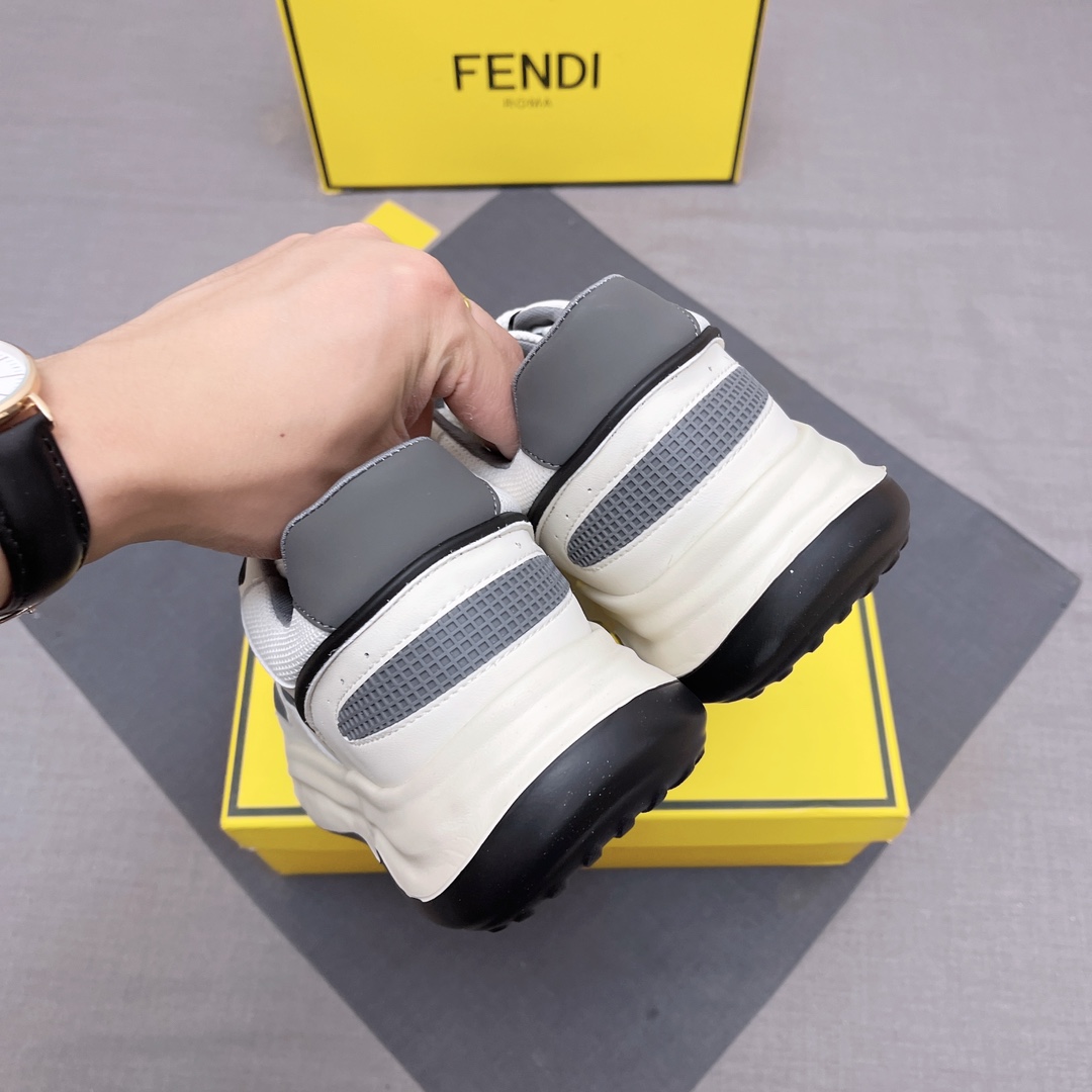 FENDI お手頃価格で フェンディ シューズ メンズ偽物 軽量 スニーカー カジュアル シューズ 品質保証 ホワイト_9