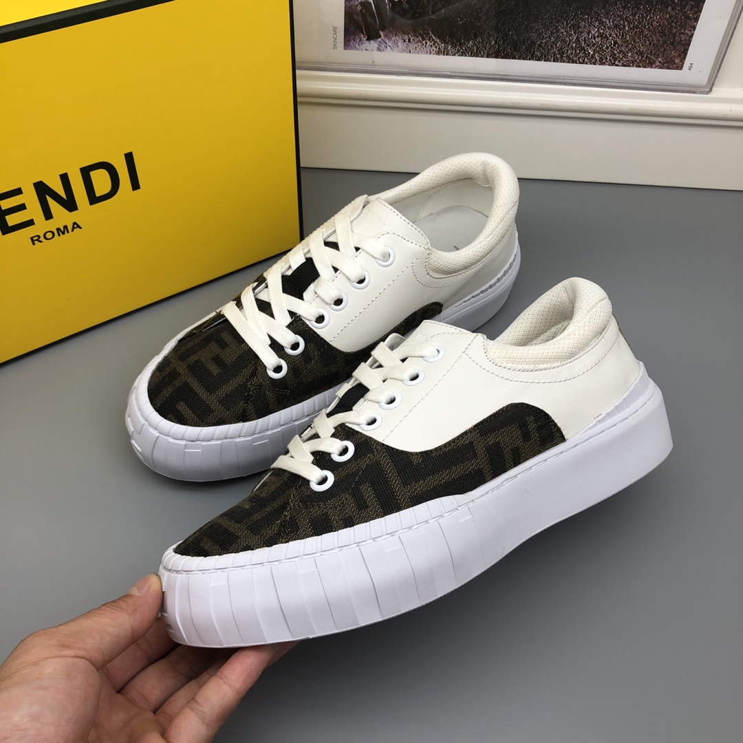 FENDI メンズ フェンディ 靴スーパーコピー 軽量 スニーカー カジュアル シューズ 品質保証 花柄 シンプル ブラック_2