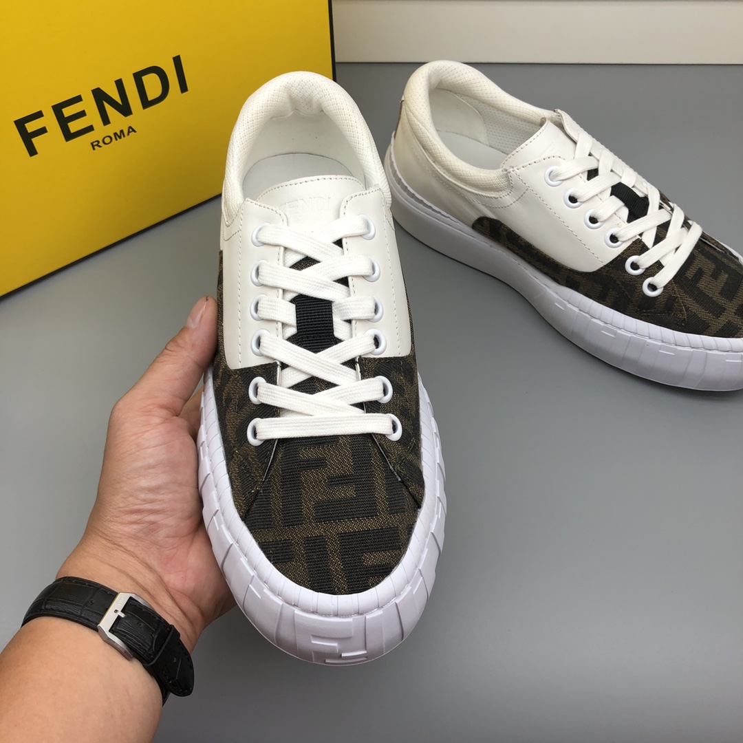 FENDI メンズ フェンディ 靴スーパーコピー 軽量 スニーカー カジュアル シューズ 品質保証 花柄 シンプル ブラック_5