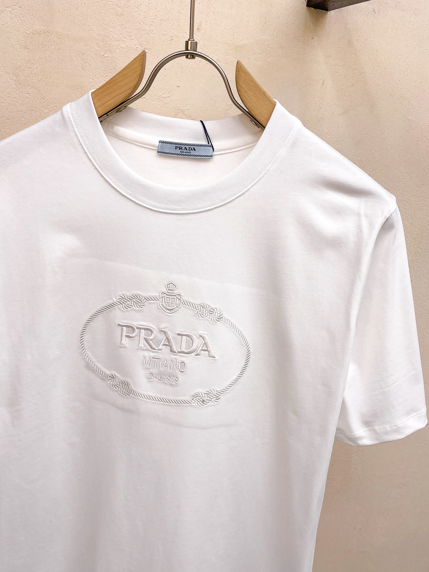 超激得価格 prada t シャツスーパーコピー トップス 純綿 半袖 夏新品 柔らかい シンプル ホワイト_3