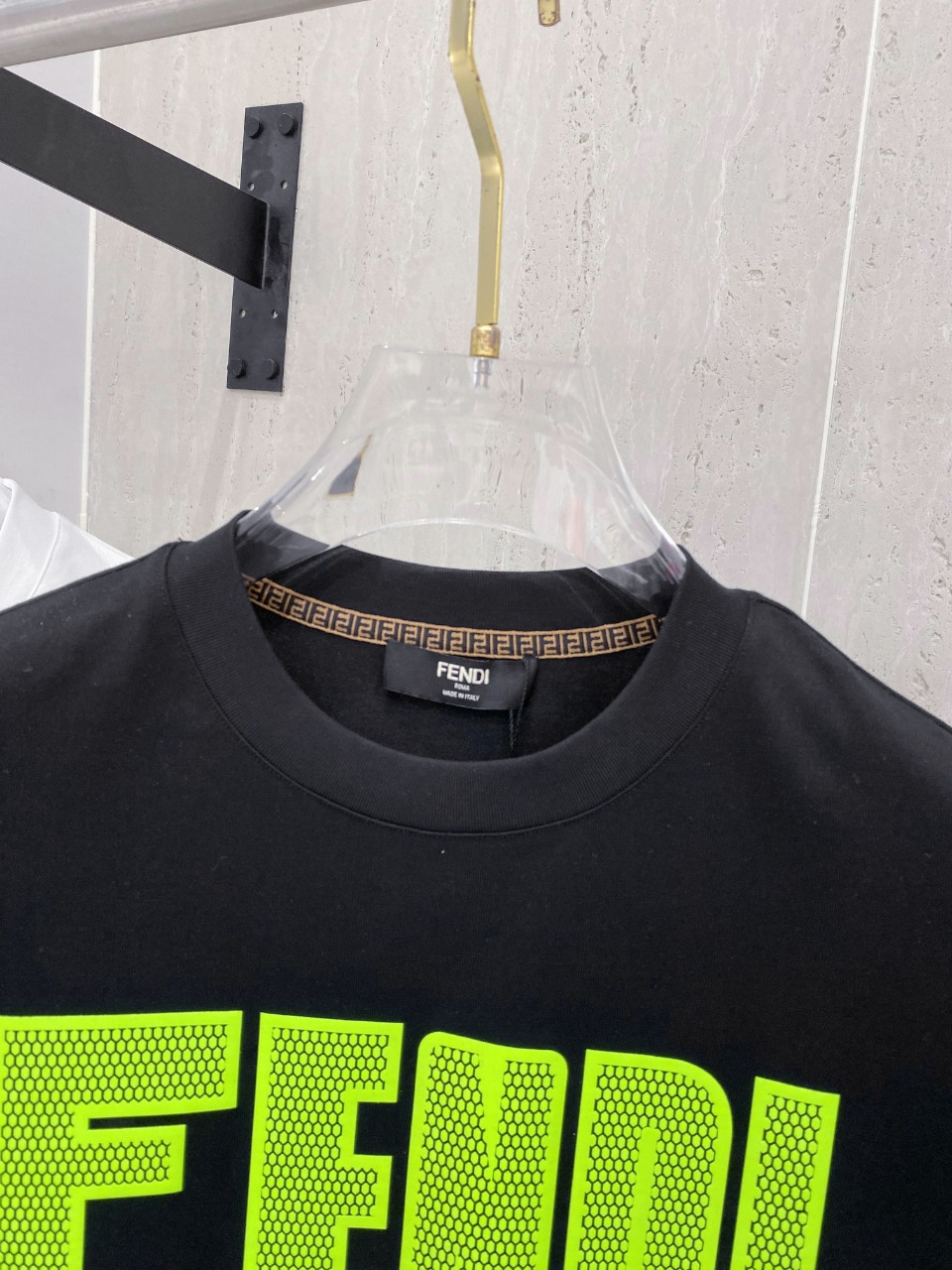 春夏新品 fendi t シャツ キッズ偽物 半袖 トップス 純綿 ロゴプリント ファッション 男女兼用 大人気 ブラック_5