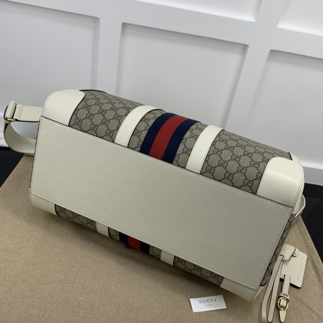 魅力的なスタイル gucci ショルダー バッグ激安通販 レザー 型番681295 旅行 大容量 花柄 グレイ_4