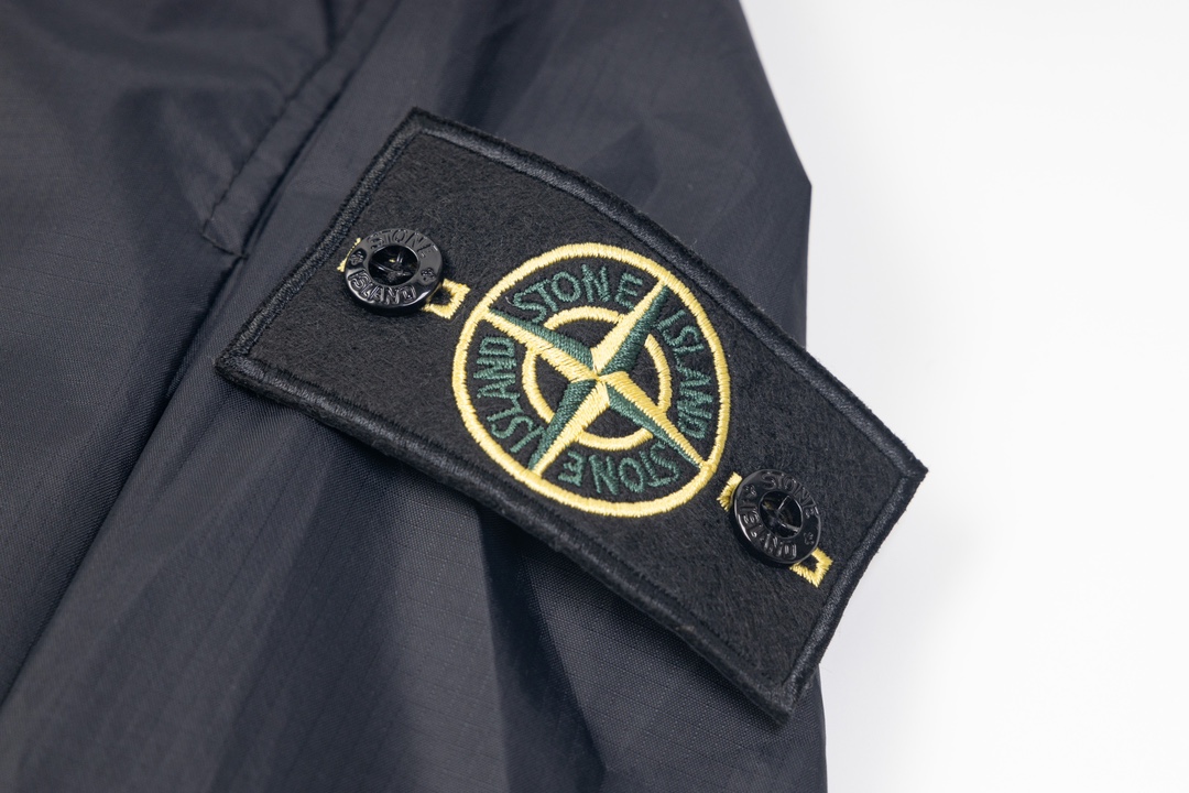 stone island シャツ ジャケットスーパーコピー アウター トップス フード付き 防水 防風 通気 ブラック_8