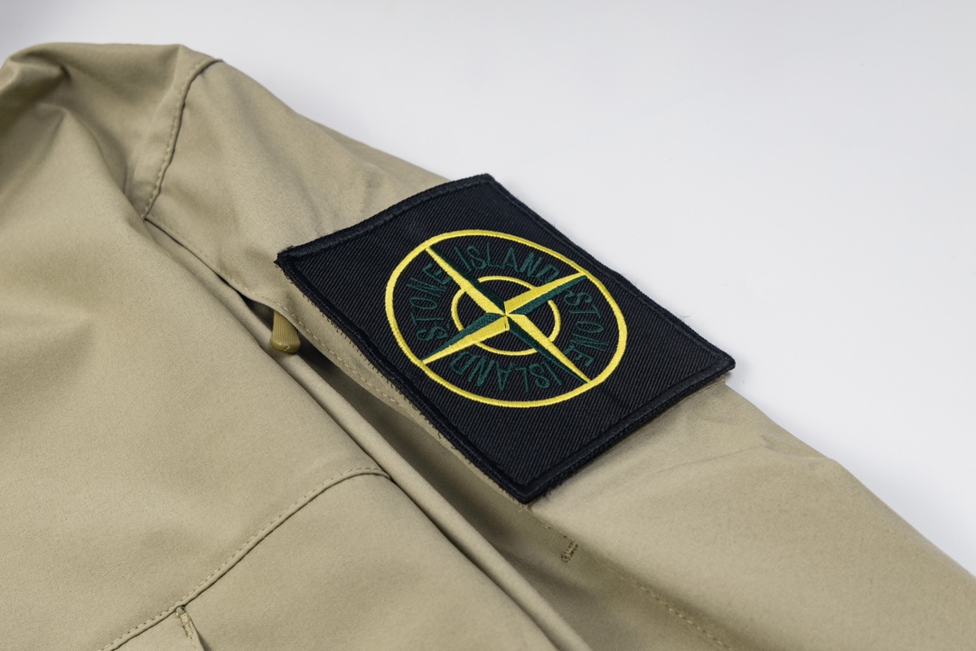 stone island シャツ ジャケット偽物 ジャケット トップス フード付き ハードシェルジャケット グレイ_9