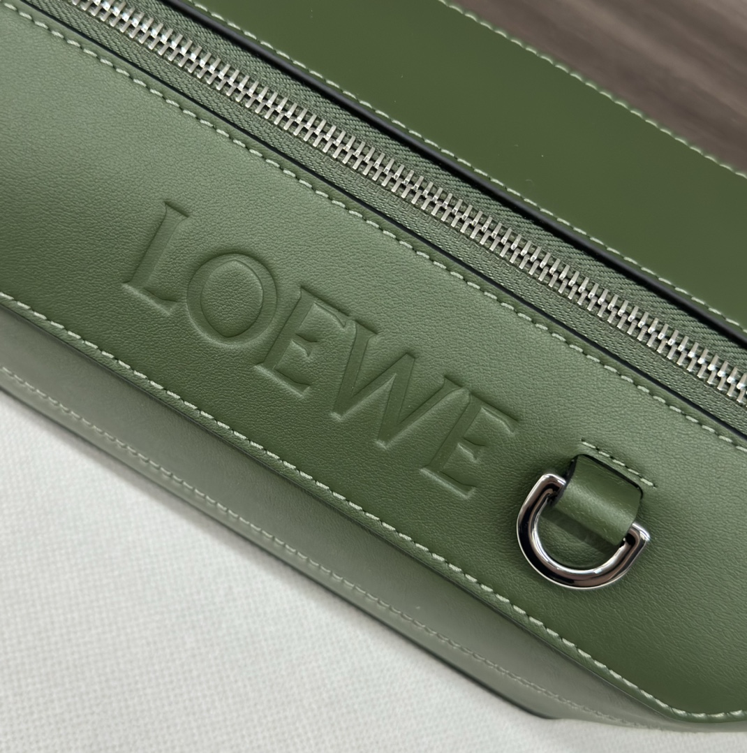 loewe かご バッグ偽物 型番262243 斜め掛けバッグ 牛革 シンプル 多様性 人気販売 グリーン_6