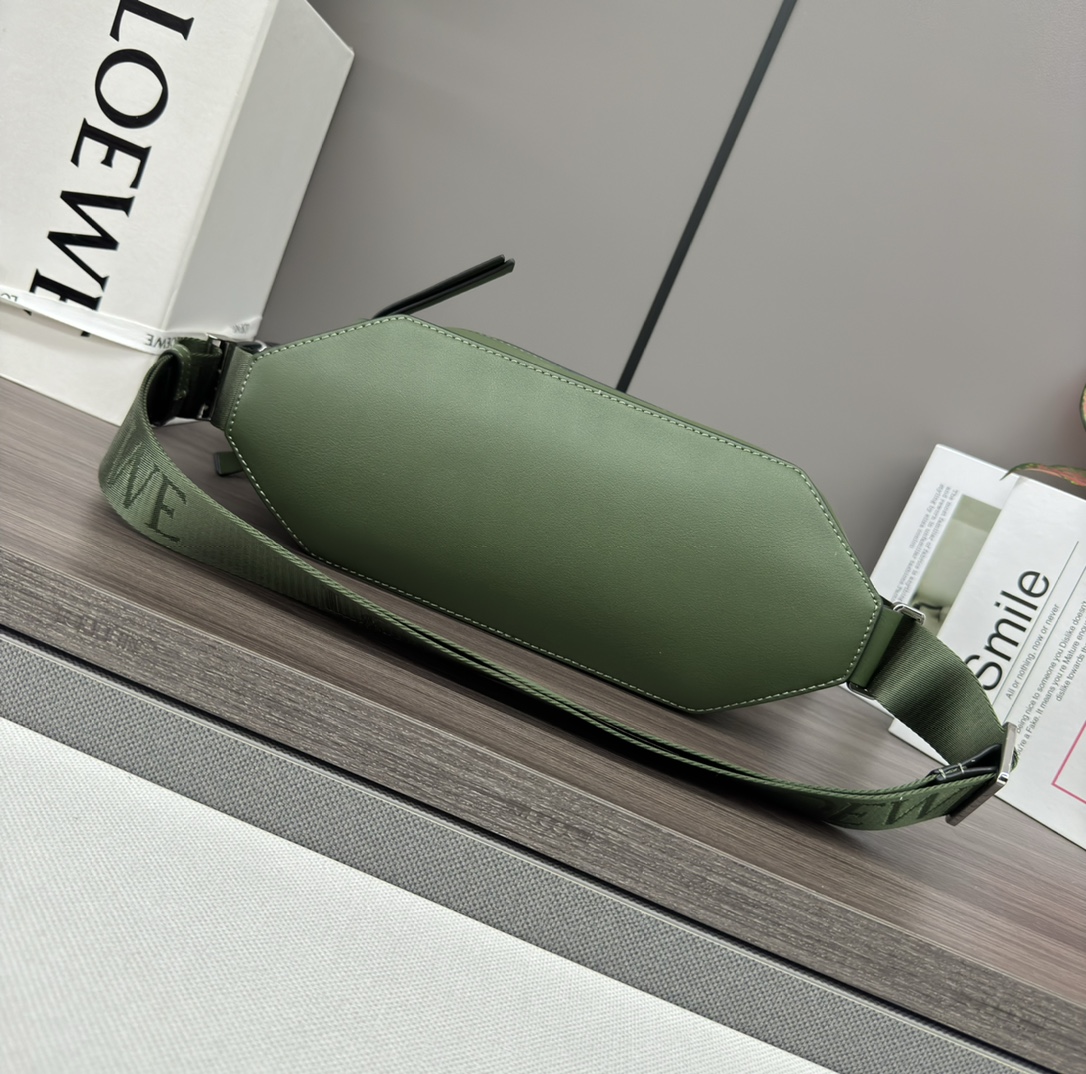 loewe かご バッグ偽物 型番262243 斜め掛けバッグ 牛革 シンプル 多様性 人気販売 グリーン_8