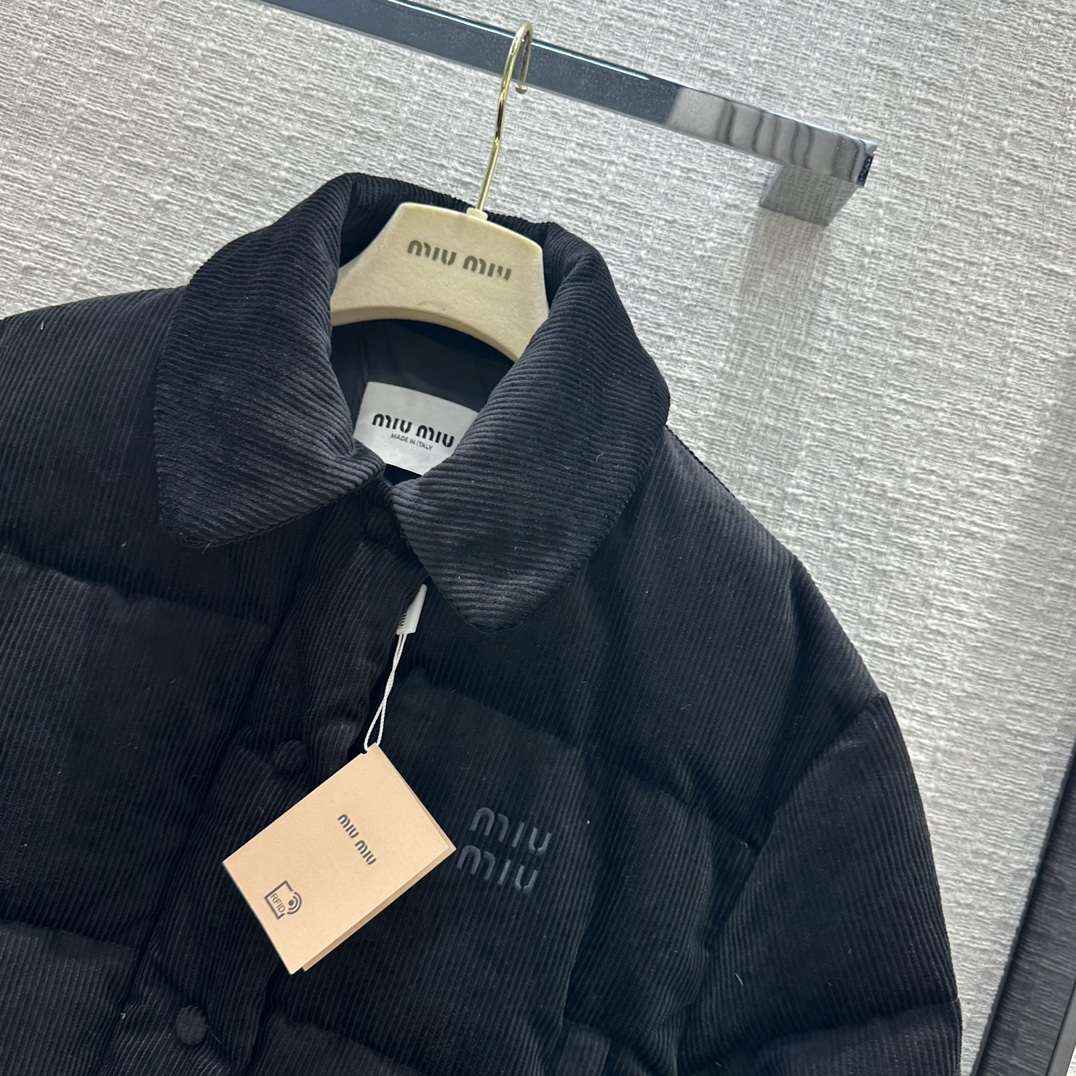 少女感 miu miu ダウン コートスーパーコピー トップス アウター 保温 ショット 冬服 ブラック_3