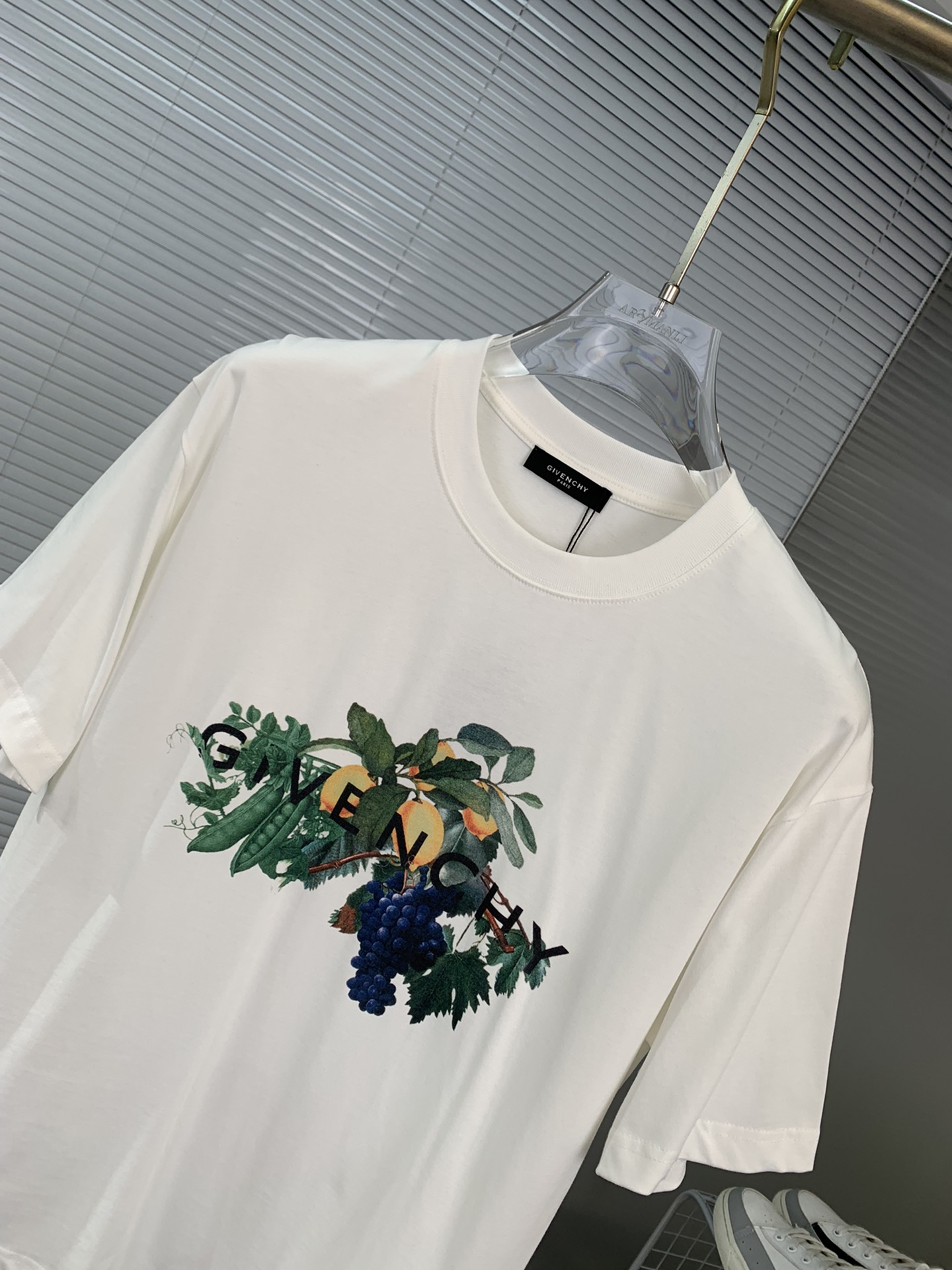 流行品 ジバンシー メンズtシャツコピー 短袖 トップス 柔らかい プリント 純綿 ゆったり ホワイト_3