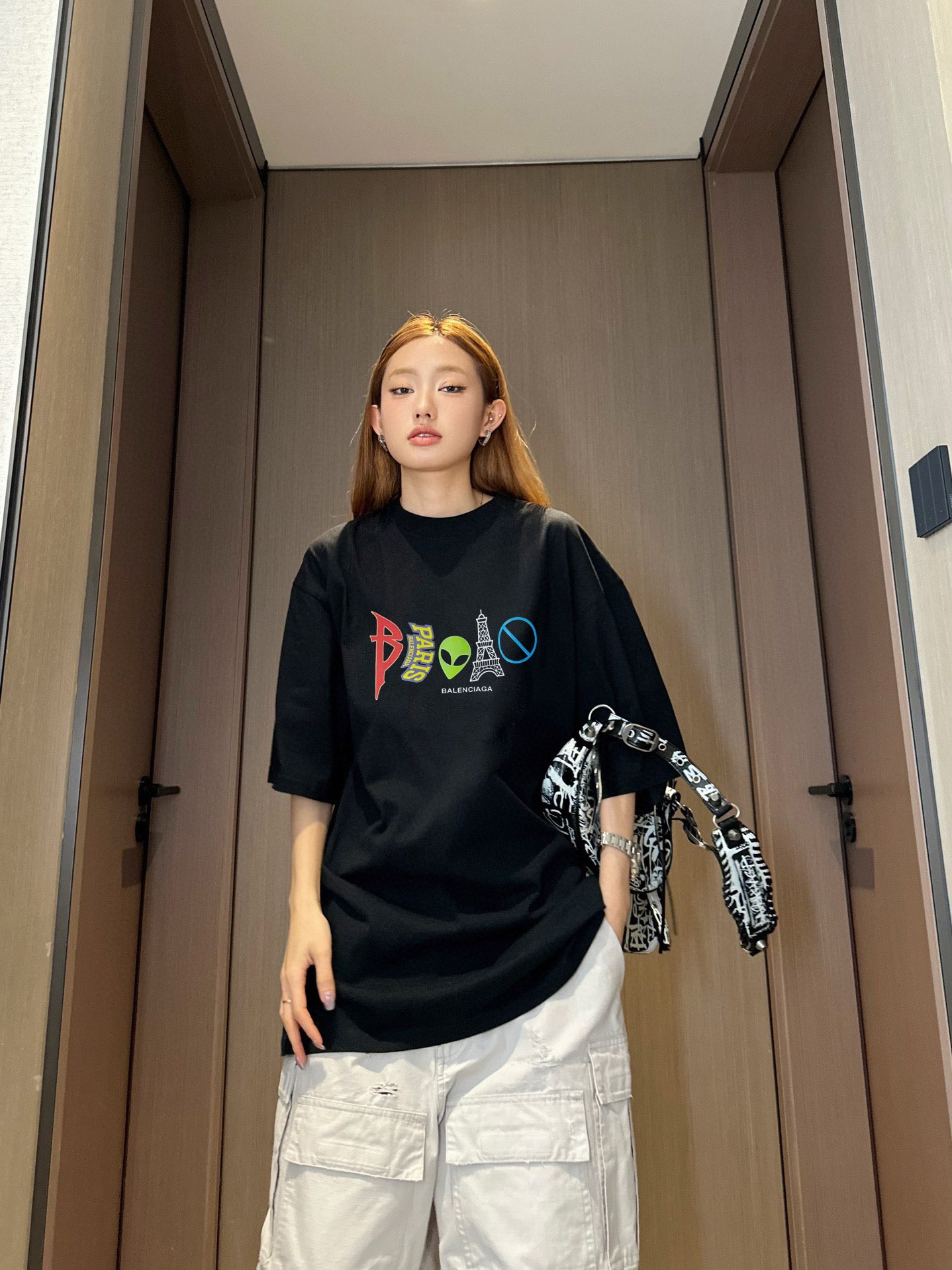 バレンシアガtシャツメルカリ偽物 純綿 ファッション 半袖 柔軟 トップス プリント 高級品 ブラック_2