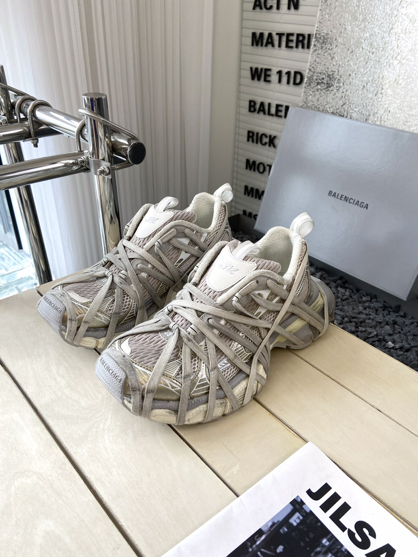 balenciaga メンズ スニーカースーパーコピー 軽量 カジュアル シューズ 網表面 カップル ゴム底 グレイ_3