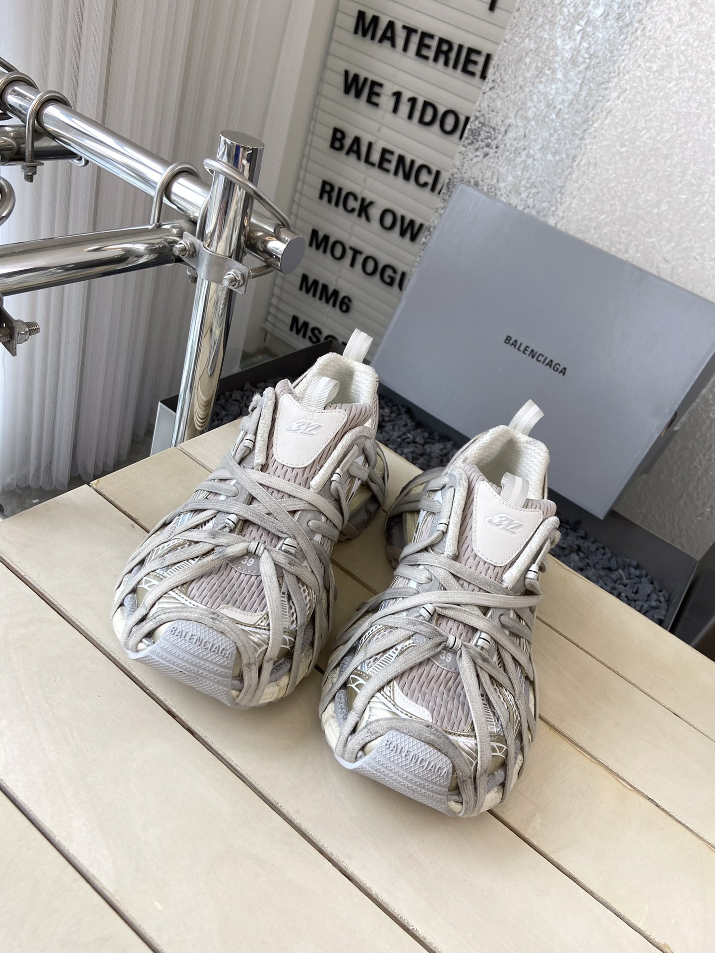 balenciaga メンズ スニーカースーパーコピー 軽量 カジュアル シューズ 網表面 カップル ゴム底 グレイ_6