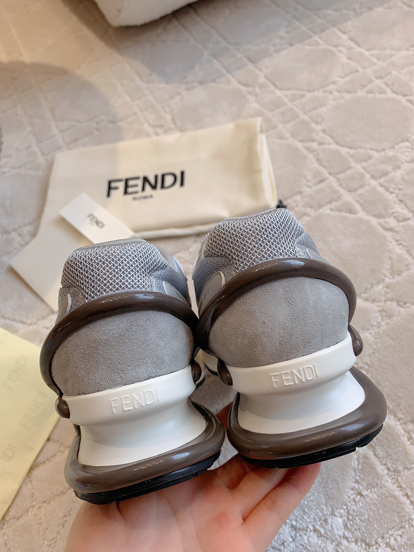 レディース fendi スニーカースーパーコピー 柔軟 運動 カジュアル スポーツシューズ 厚底 男女兼用 グレイ_8