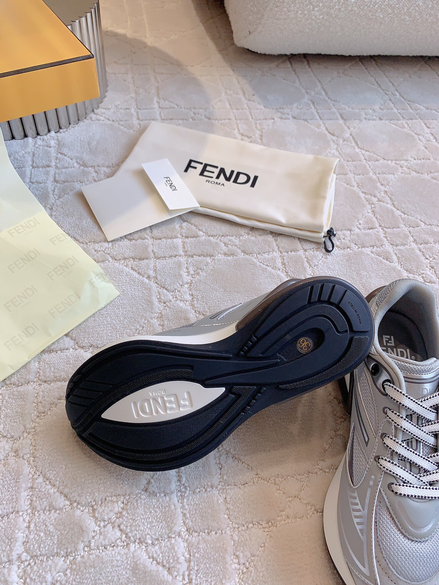 レディース fendi スニーカースーパーコピー 柔軟 運動 カジュアル スポーツシューズ 厚底 男女兼用 グレイ_9