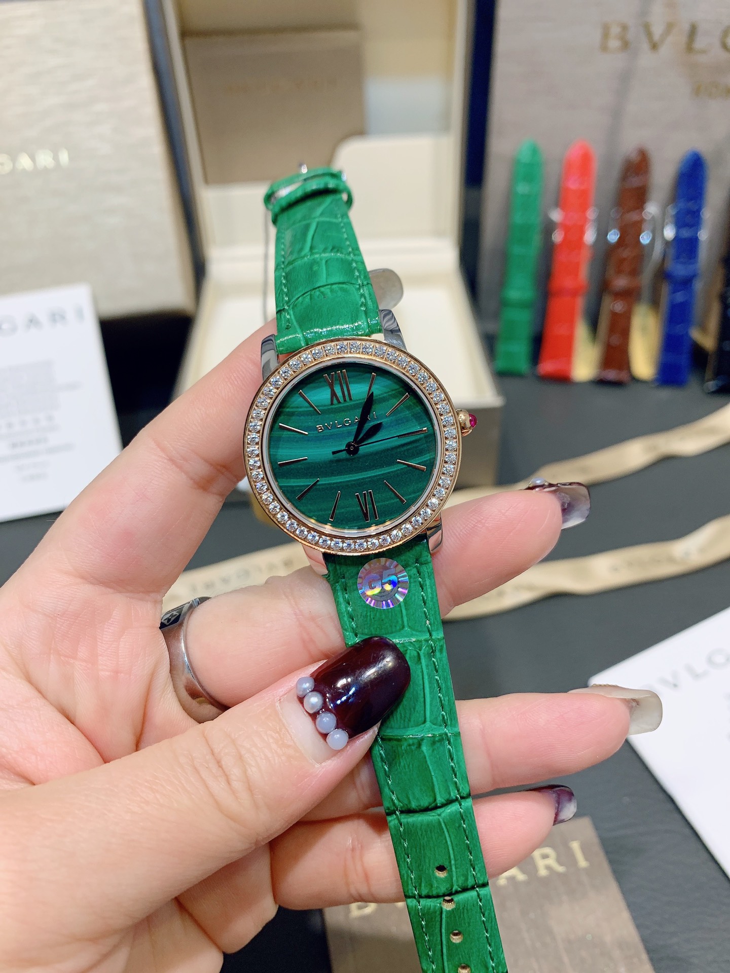 ブルガリ 腕時計 アショーマコピー ウォッチ ダイヤ飾り BVLGARI TUBOGAS レディース グリーン_3