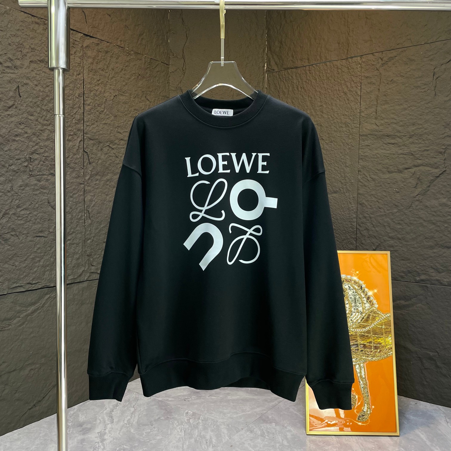 loewe ジブリ パーカーコピー 柔らかい トップス  長袖 純綿 ロゴ刺繍 シンプル 秋服 まるくび 吸汗 ブラック_1