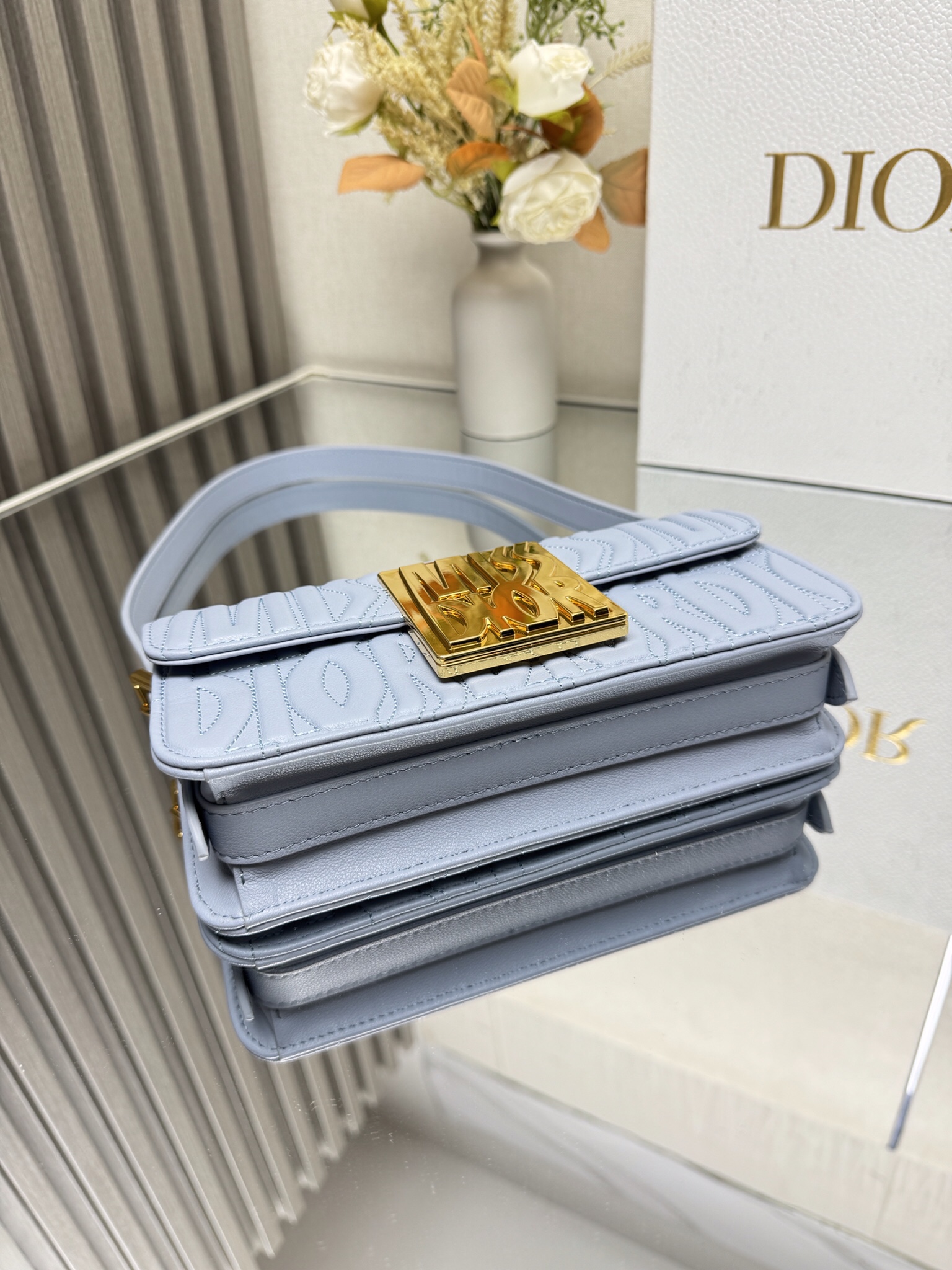 目を引く存在感 dior バッグコピー 肩掛けバッグ 収納便利 レディース シンプル 調整可 8811 ブルー_5