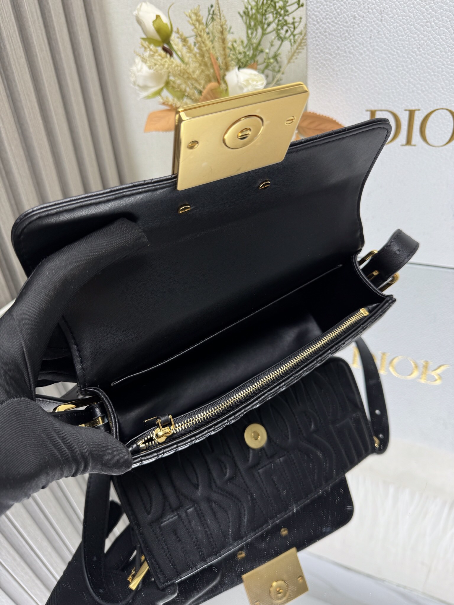 今季のおすすめ dior ショルダー バッグ激安通販 肩掛けバッグ 収納便利 レディース シンプル 調整可 8811 ブラック_9