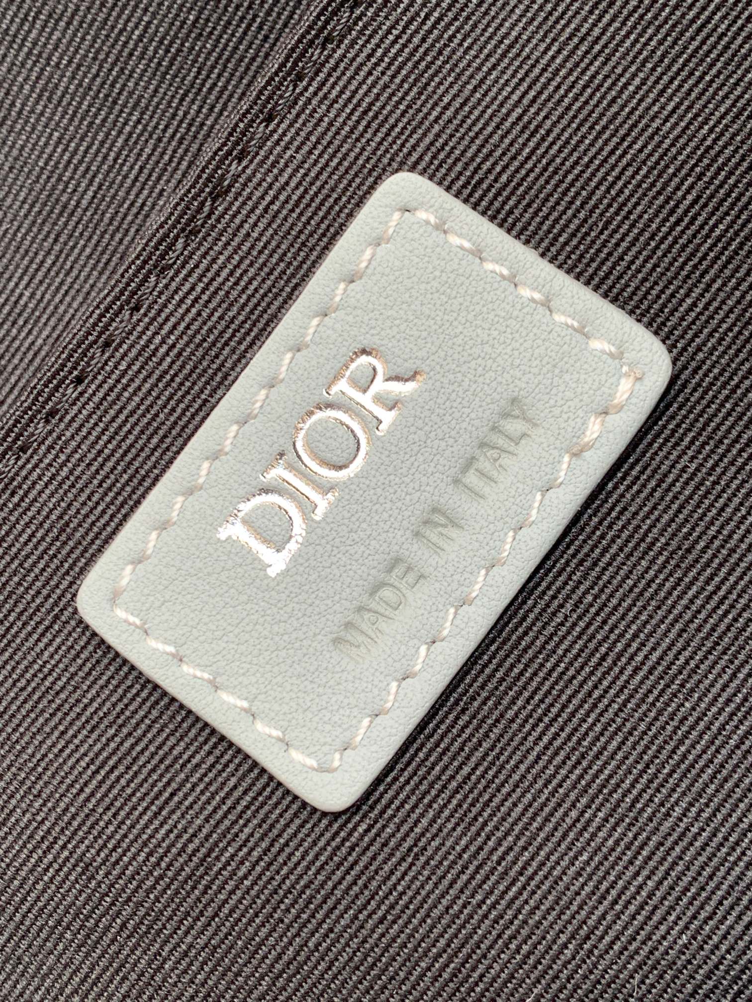 dior トート バッグ偽物  1ESBA021CDP リュックサック 大容量 旅行 通学 レザー 肩掛け グレイ_9