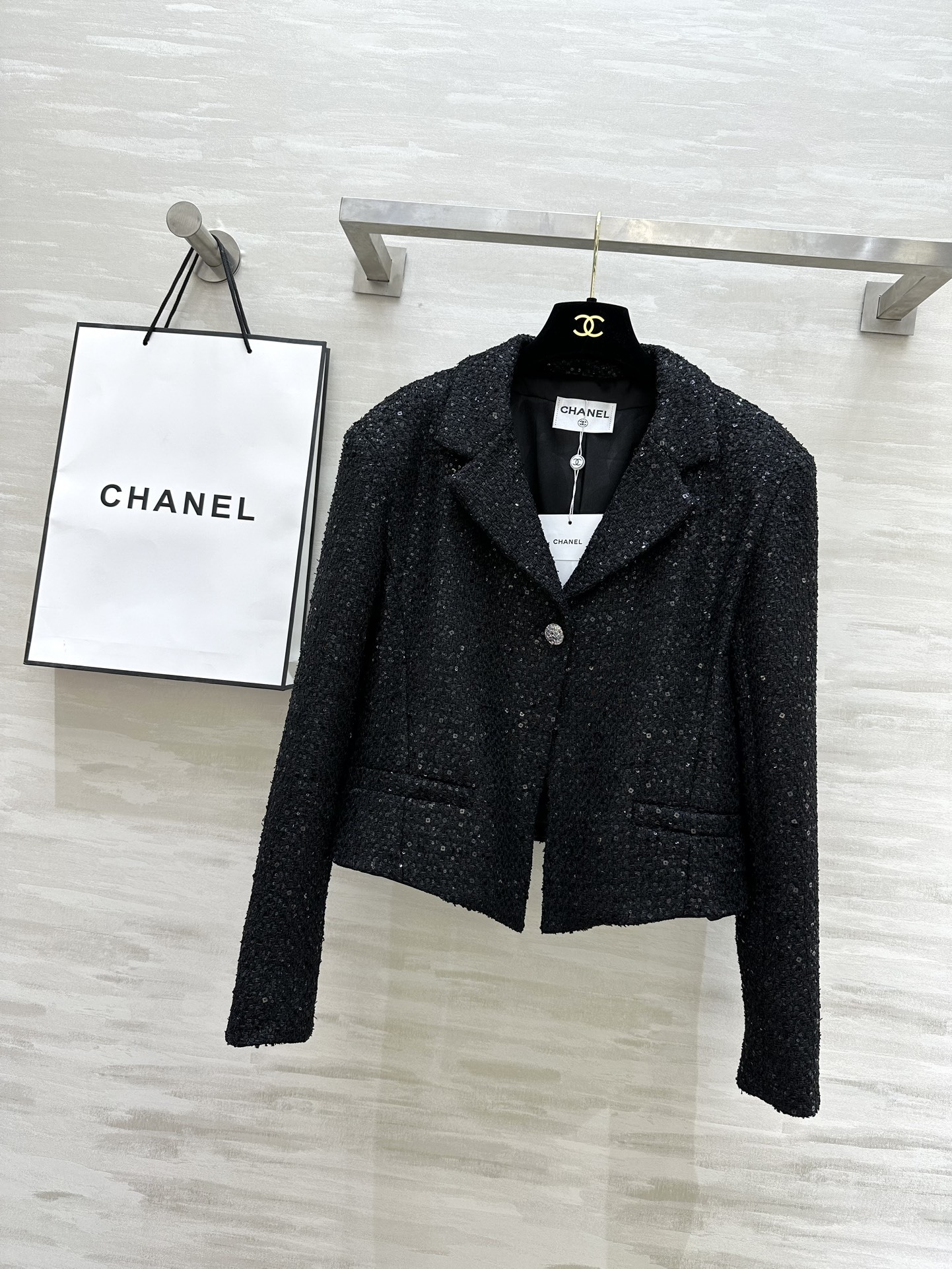 chanel ジャケット レディーススーパーコピー アウター トップス 暖かい 上質 シンプル ブラック_1