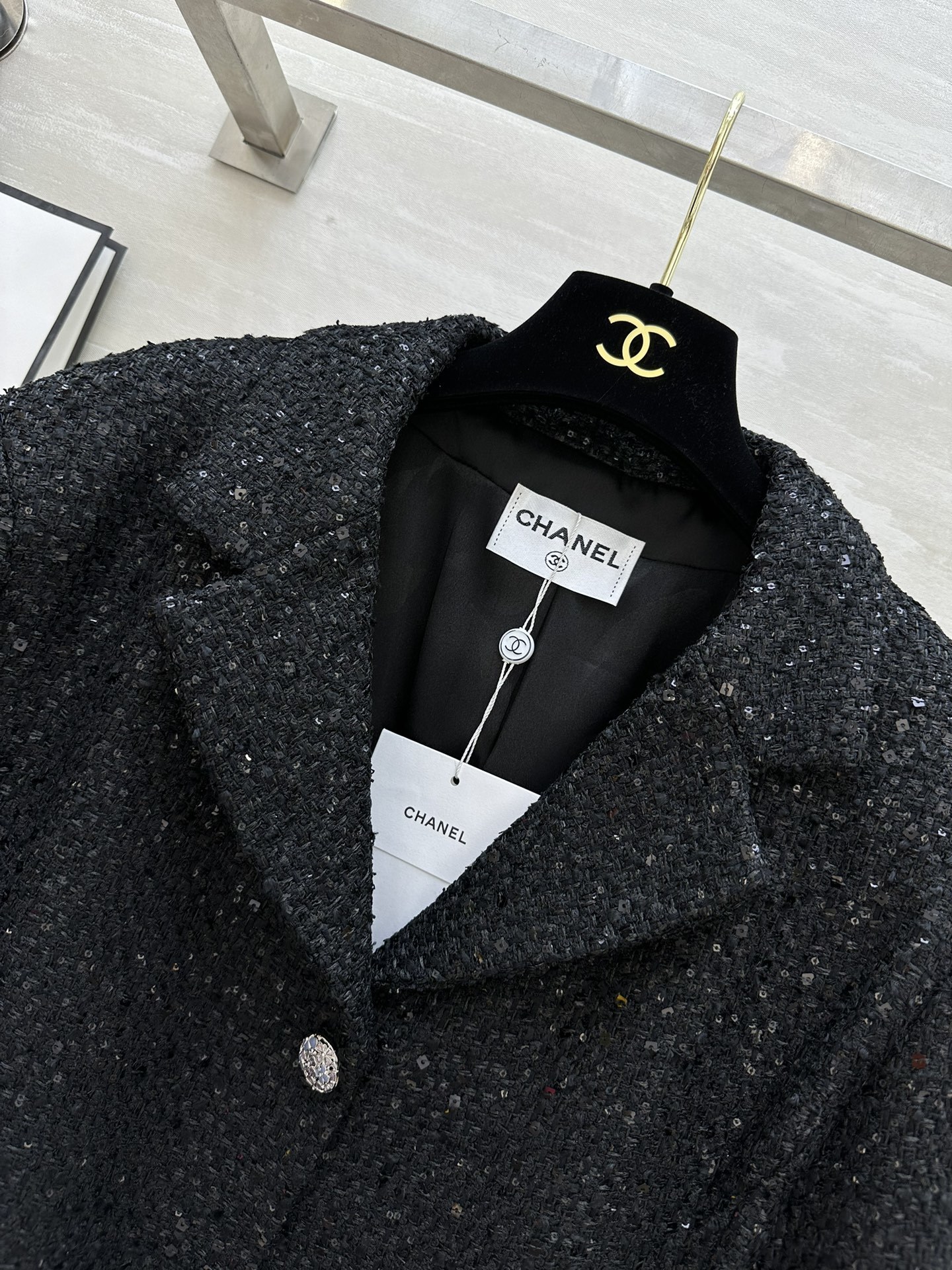 chanel ジャケット レディーススーパーコピー アウター トップス 暖かい 上質 シンプル ブラック_3