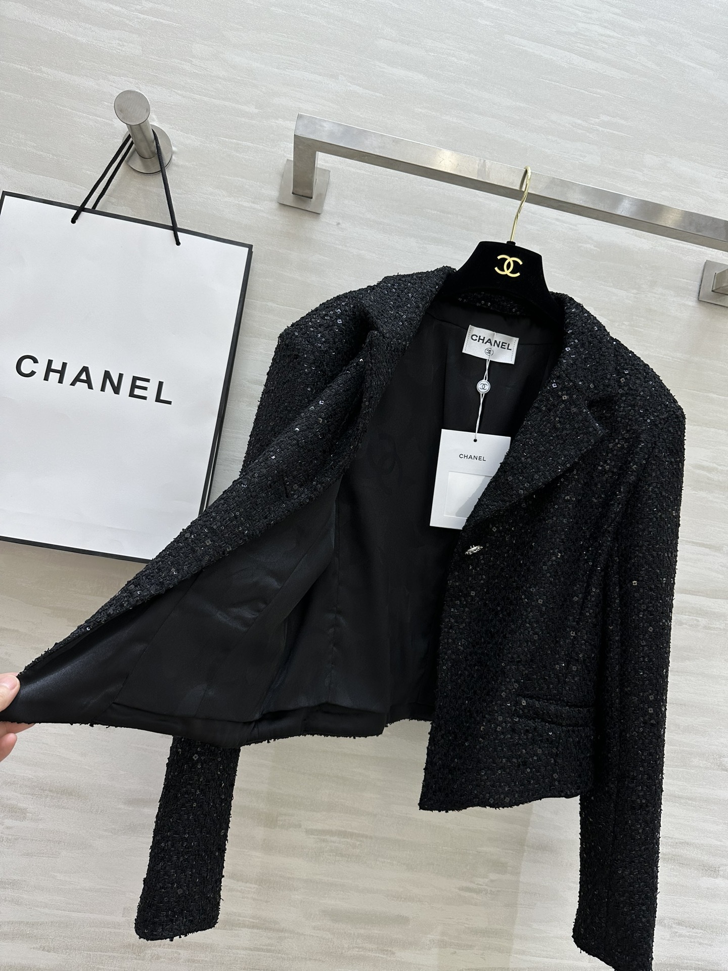 chanel ジャケット レディーススーパーコピー アウター トップス 暖かい 上質 シンプル ブラック_5