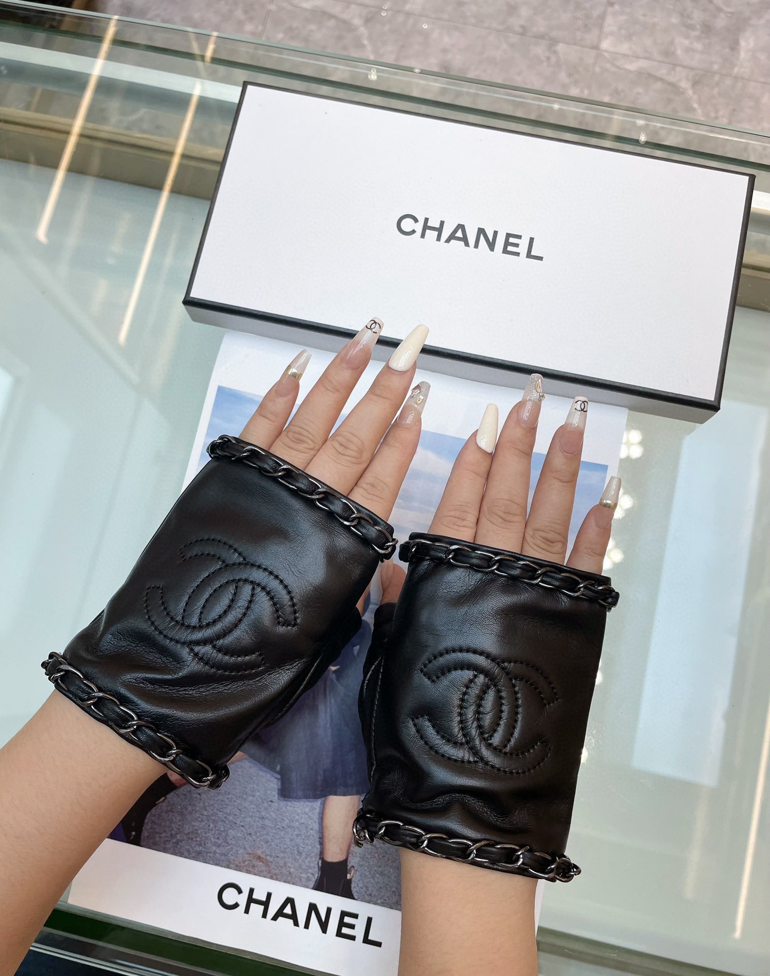 chanel 手袋コピー 本革 柔らかい ハーフ指 ウール 暖かい 優雅 レディース シンプル ブラック_9