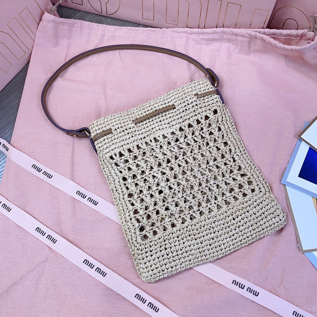 miumiu バッグ 安いスーパーコピー 牛革 レザー 斜め掛けバッグ 草編み 夏品 実用 5ND016 ブラウン_3