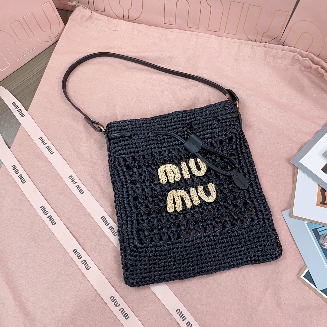 miumiu かばんコピー 牛革 レザー 斜め掛けバッグ 草編み 夏品 実用 5ND016 ブラック_2