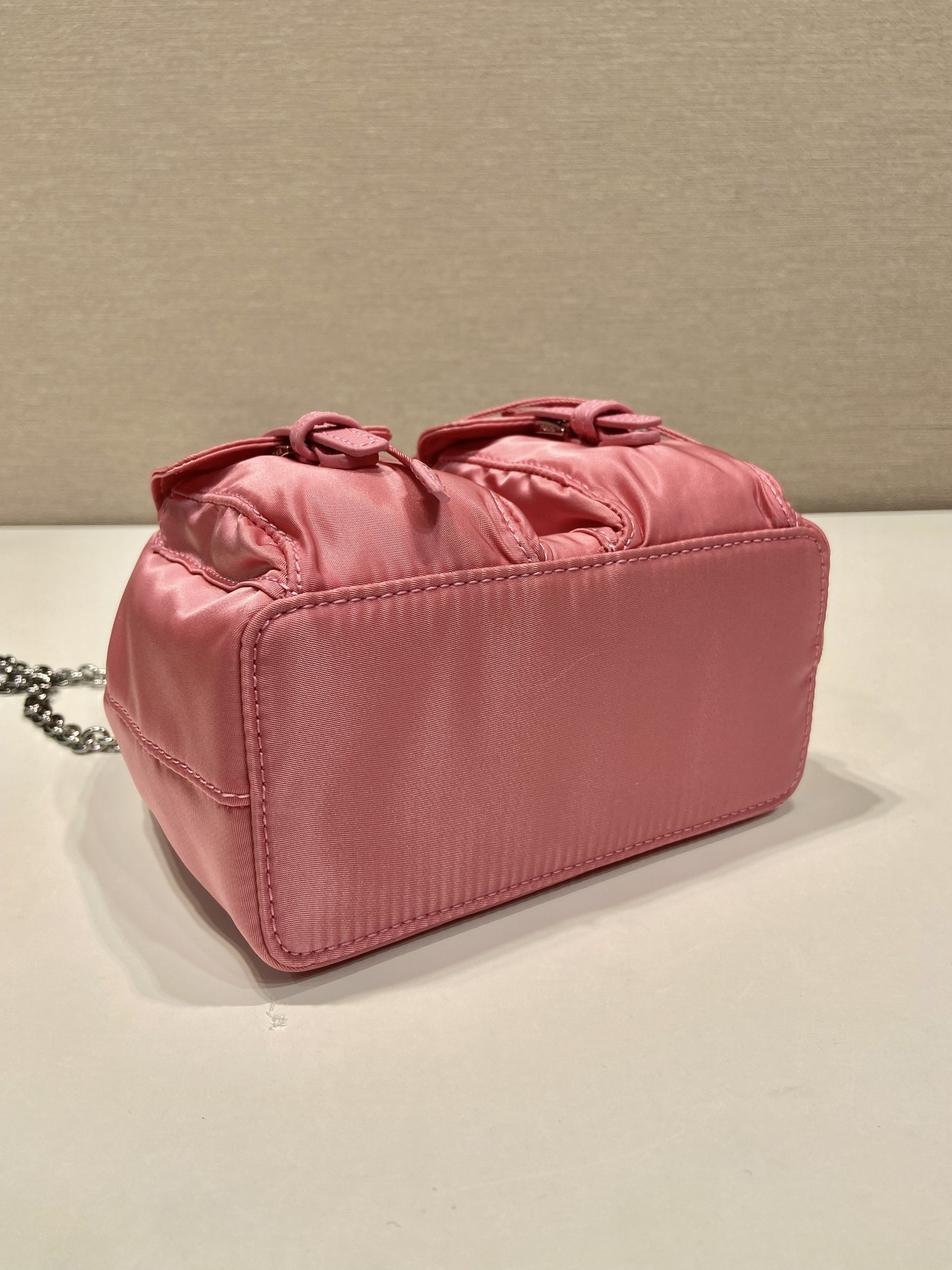 prada 巾着 ノベルティコピー バックバッグ 本革 レザー 1BH029 手持ち 実用 ローズレッド_6