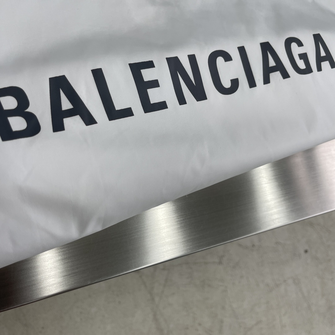 balenciaga シャツジャケットスーパーコピー トップス アウター 軽量 日焼け止め フード付き ホワイト_7