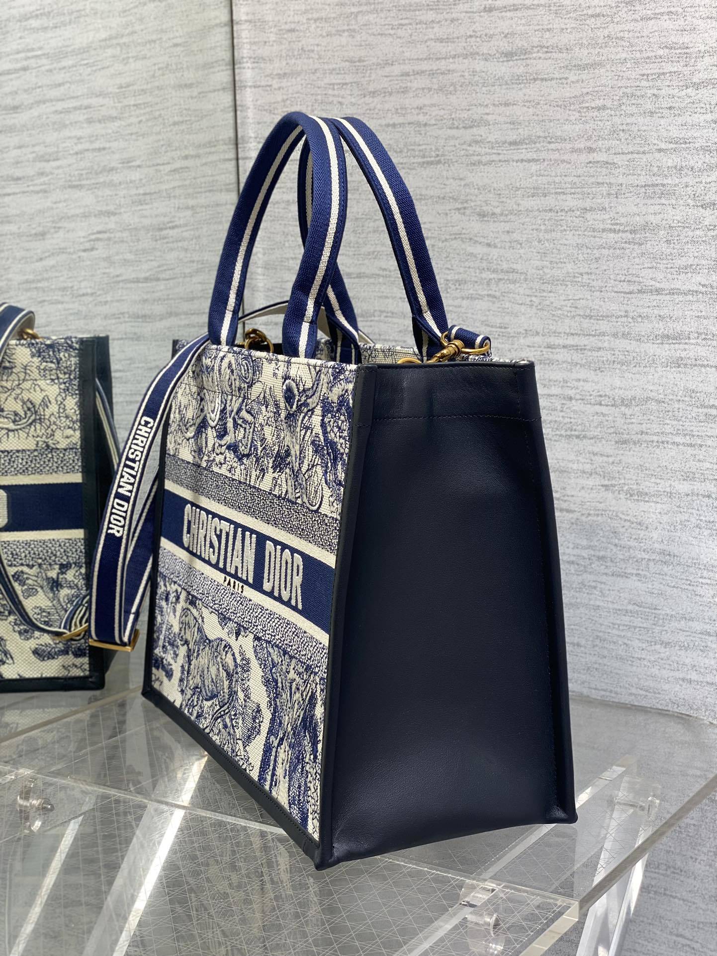 人気品 dior ショルダー バッグ レディＮ級品 ハンドバッグ 斜め掛け 優雅 女性 プリント ブルー_6